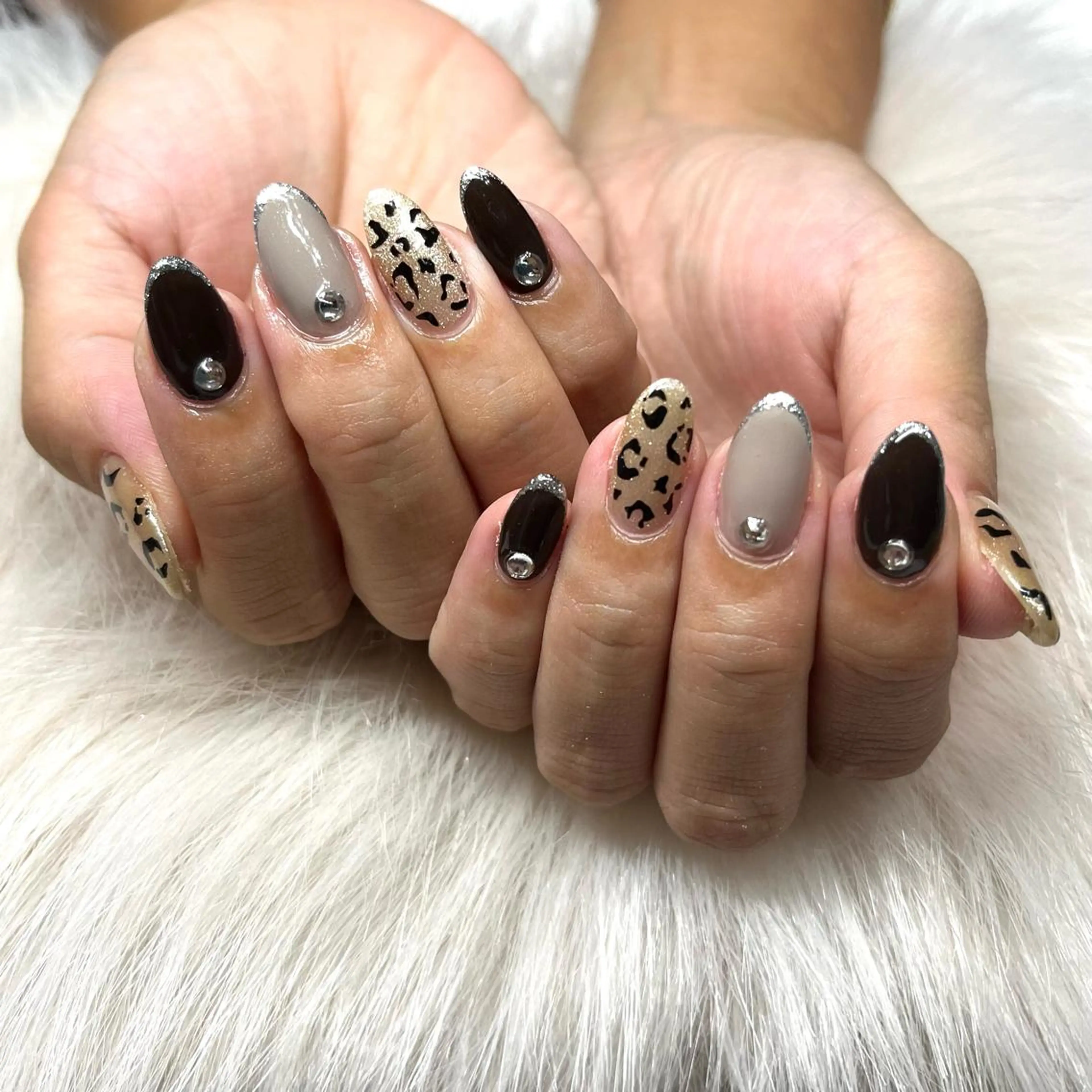 ネイル アニマル柄 マグネットネイル Nail&eyelash Momo所属・Nail Salon Momoのネイルデザイン