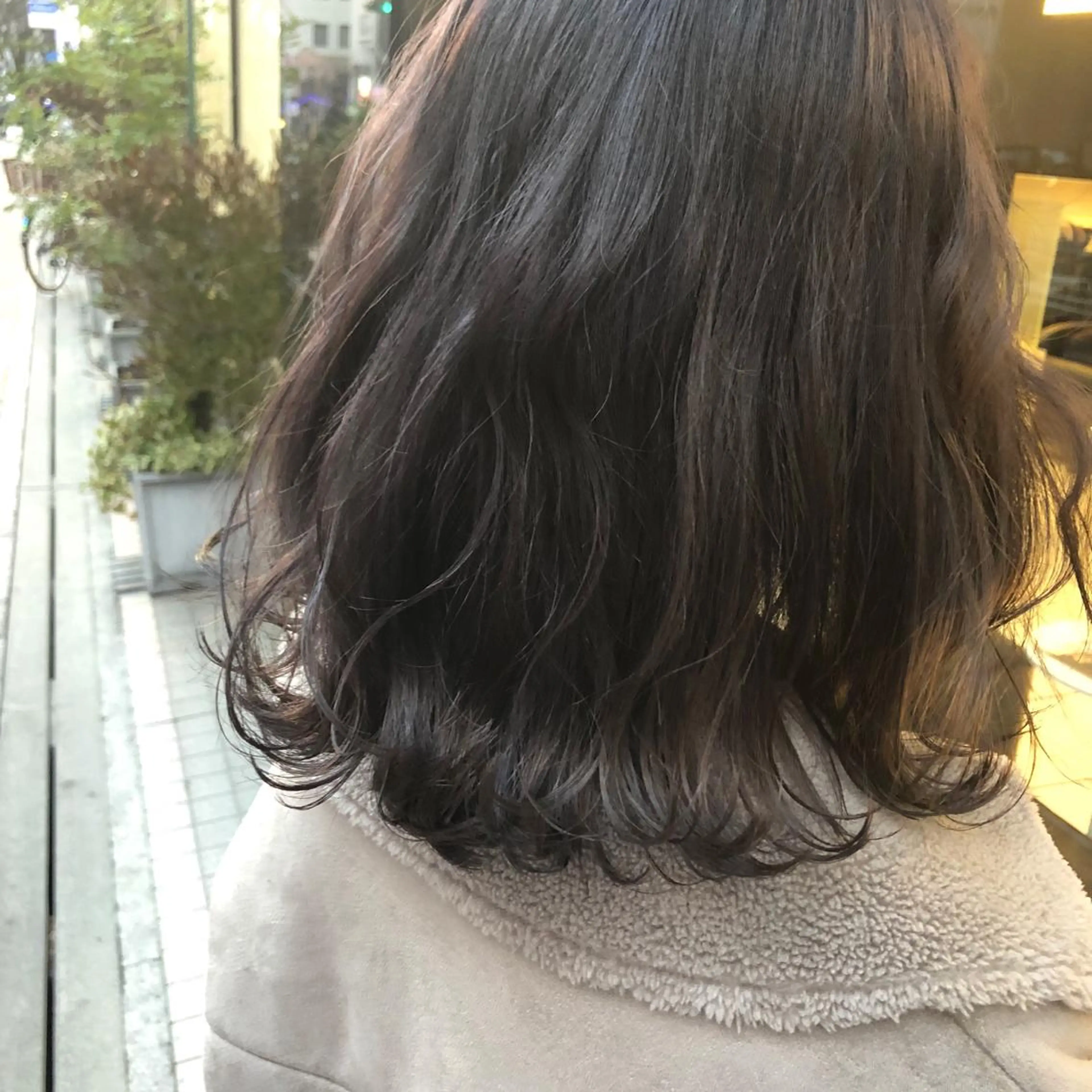 セミロング カラー GLROW haruhiのヘアスタイル