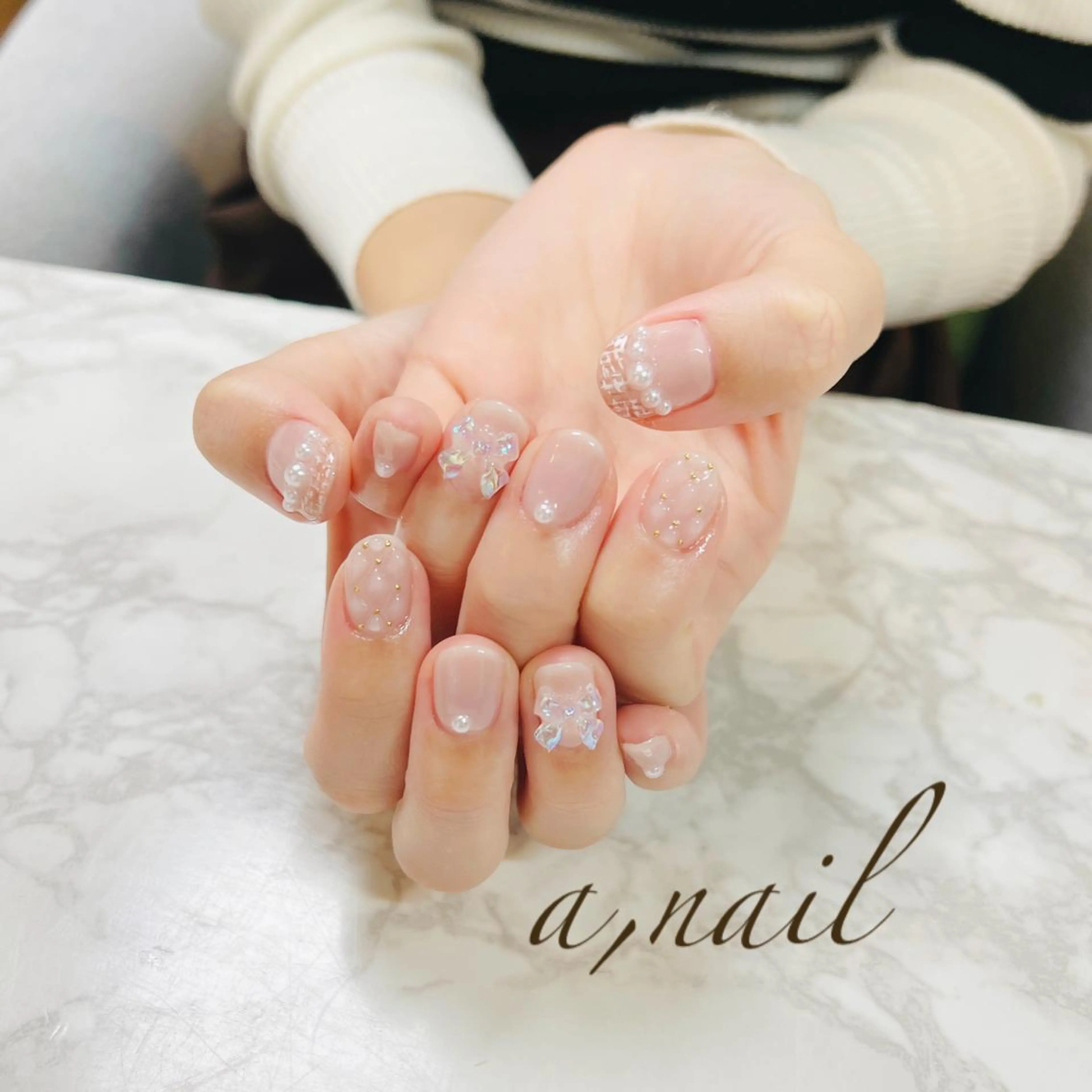 ネイル フットネイル フレンチネイル ジェルネイル グラデーション ワンカラーネイル ハンドネイル ネイルサロン エーネイルのネイルデザイン