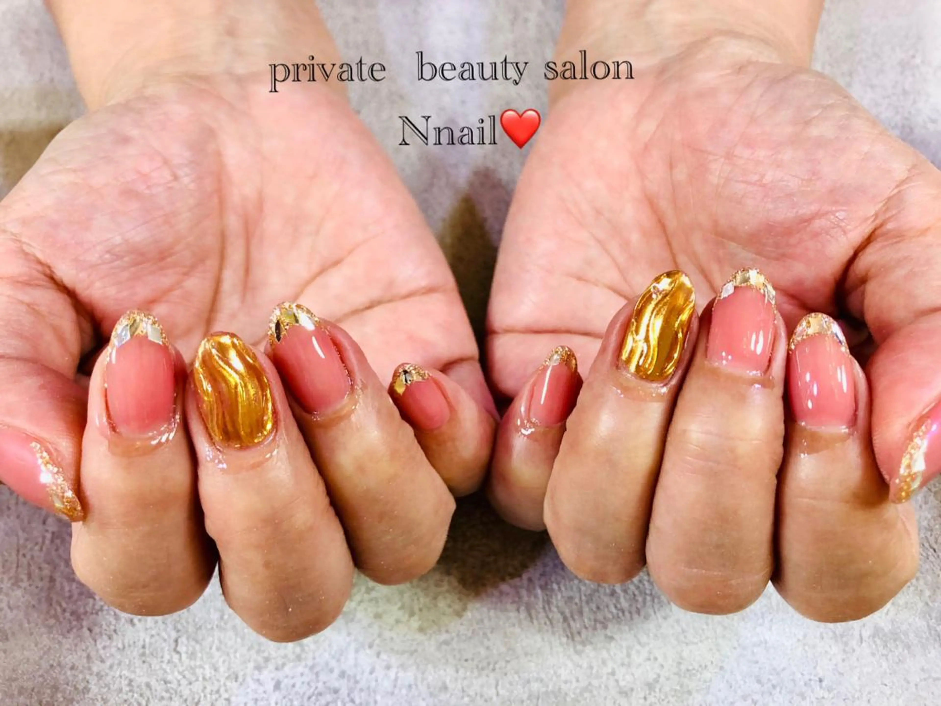 ネイル アートネイル フレンチネイル ミラーネイル ハンドネイル Nnail所属・🌿Nnail🌿 プライベートサロンのネイルデザイン