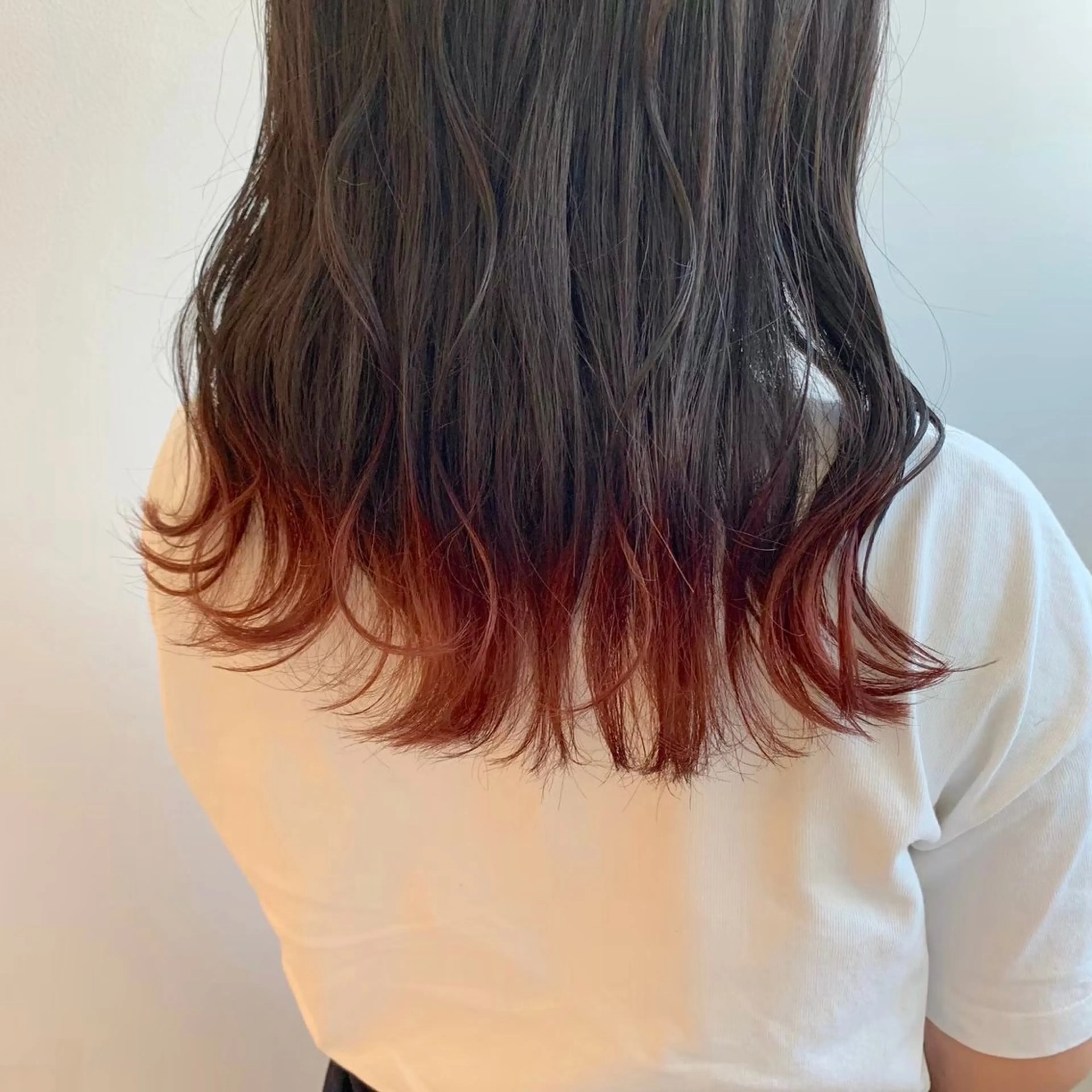 ミディアム カラー ヘアアレンジ カット ヘアカラー ayumi🌈 インナーカラー🌈のヘアスタイル