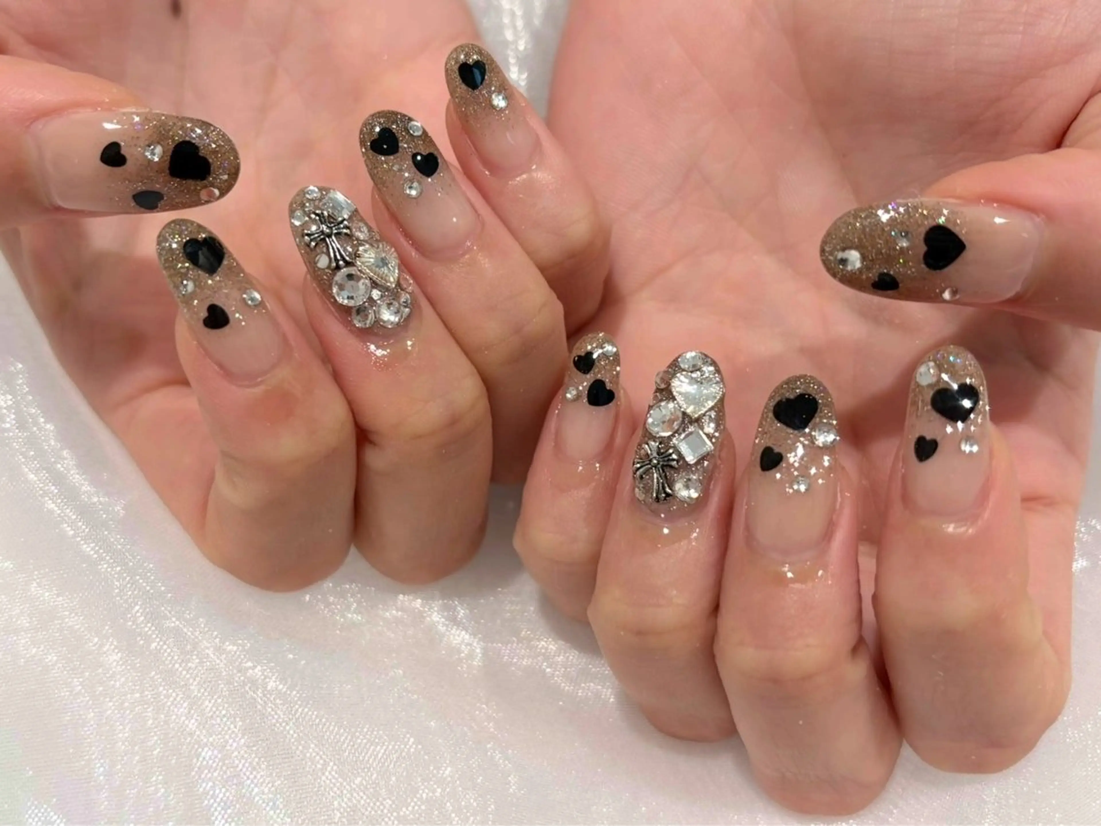 ネイル ハンドネイル eight横浜🧸 kumabeのネイルデザイン