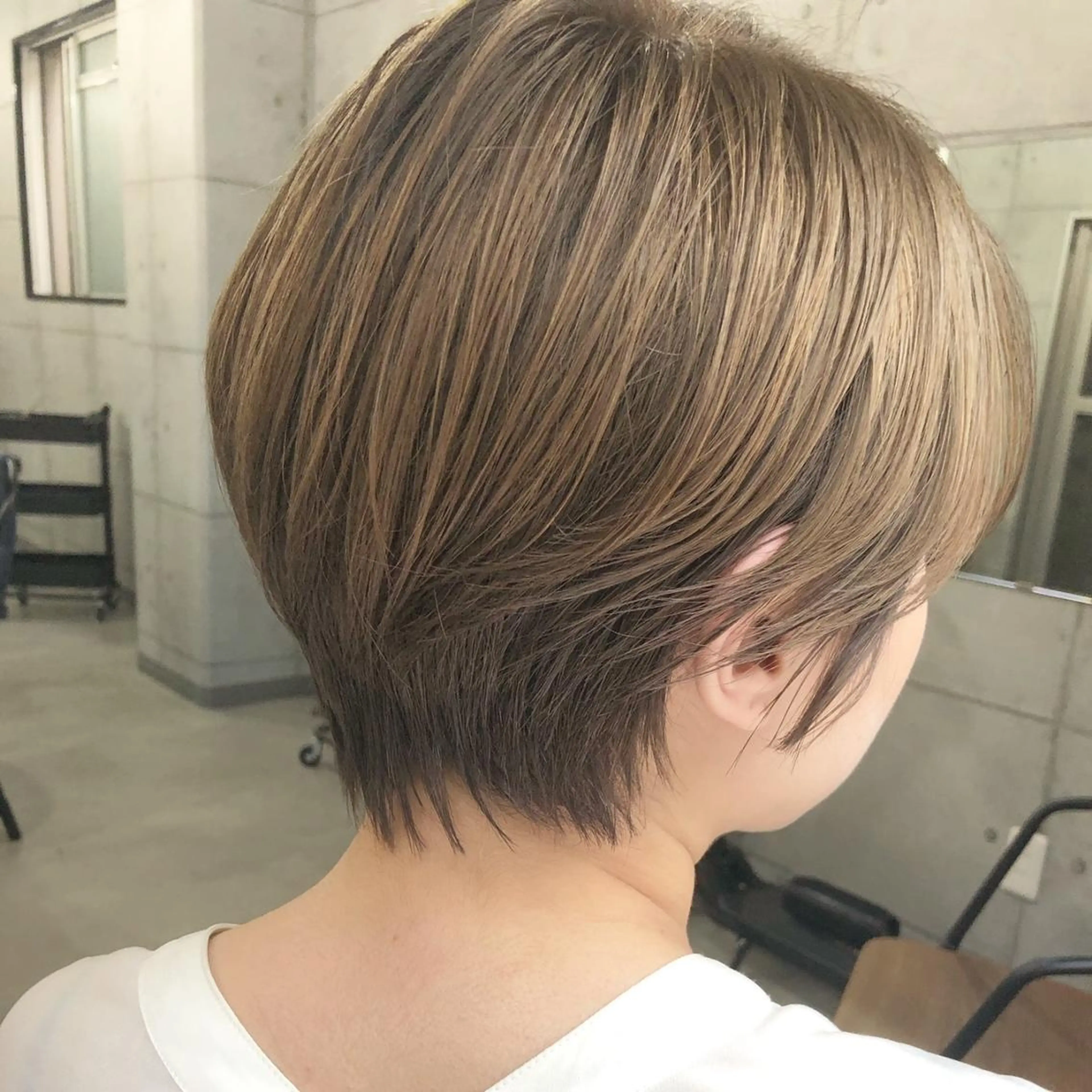 ショート カラー キッズ ネイル アディクシーカラー バレイヤージュ ミストバング ベージュカラー 黒髪 女性専用サロン 【中崎町】ゆきみのヘアスタイル