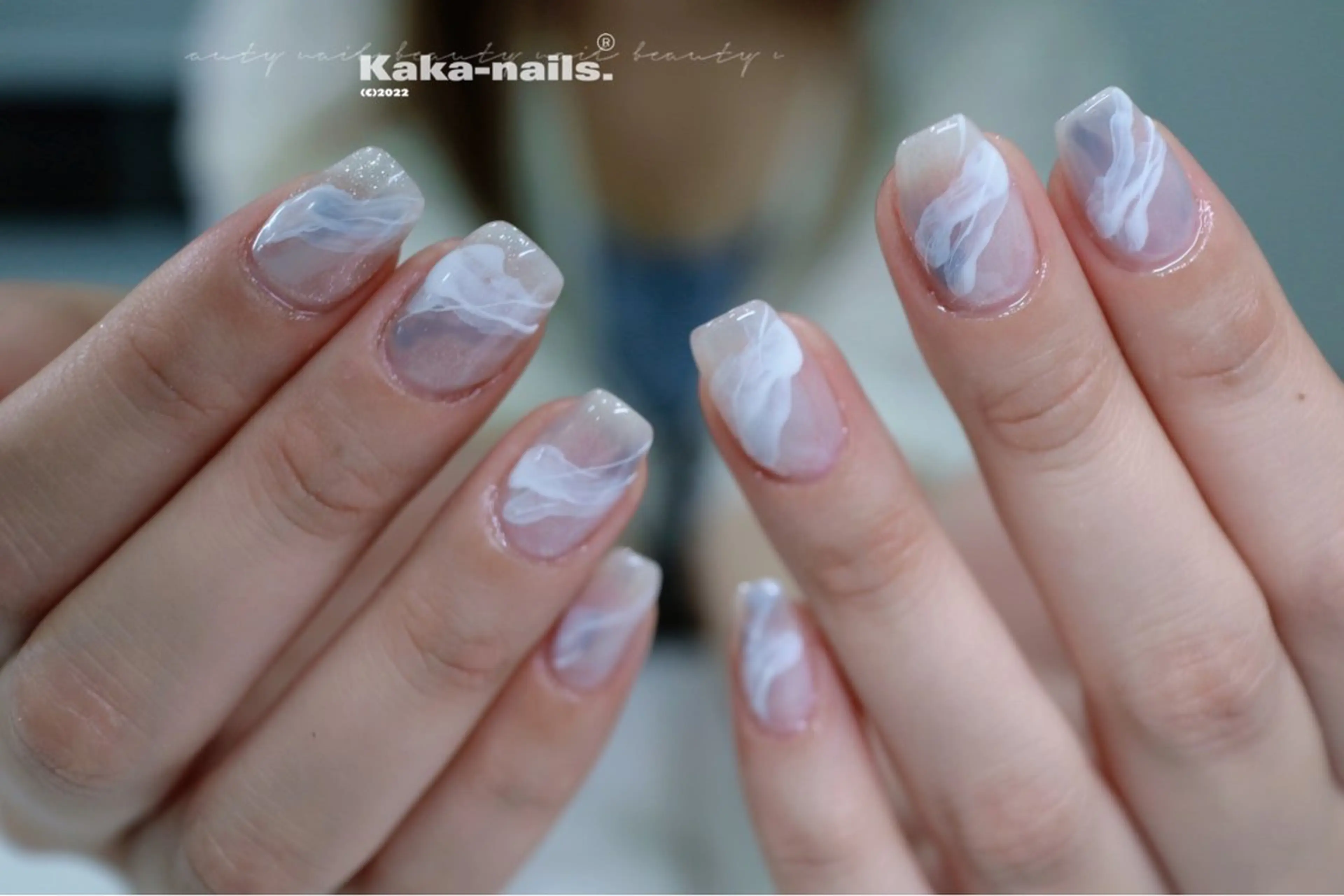 ネイル ニュアンスネイル ホワイト Kaka Nailsのネイルデザイン