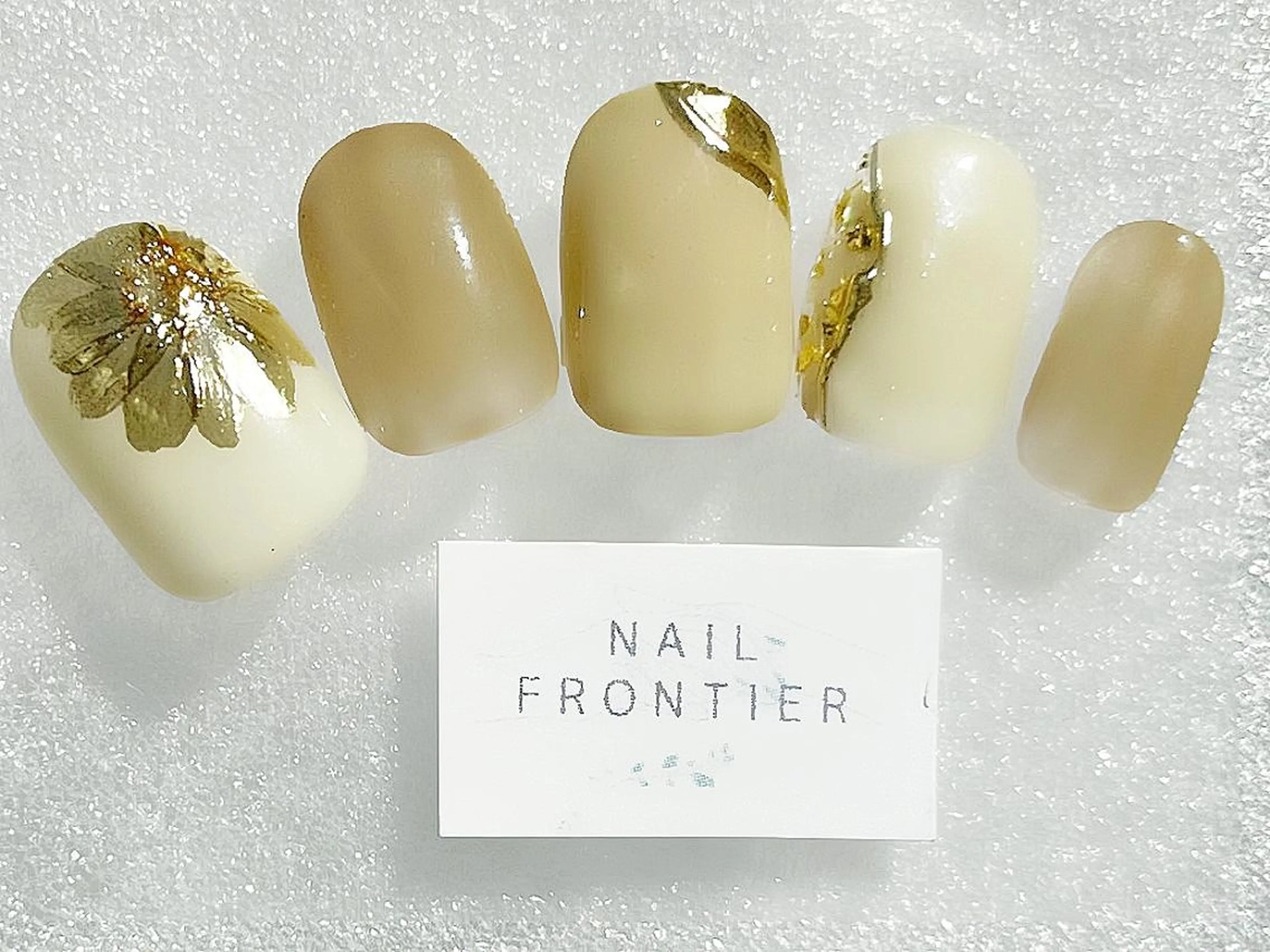 ネイル フラワーネイル ジェルネイル ミラーネイル パラジェル 吉祥寺🌟 ネイルフロンティアのネイルデザイン