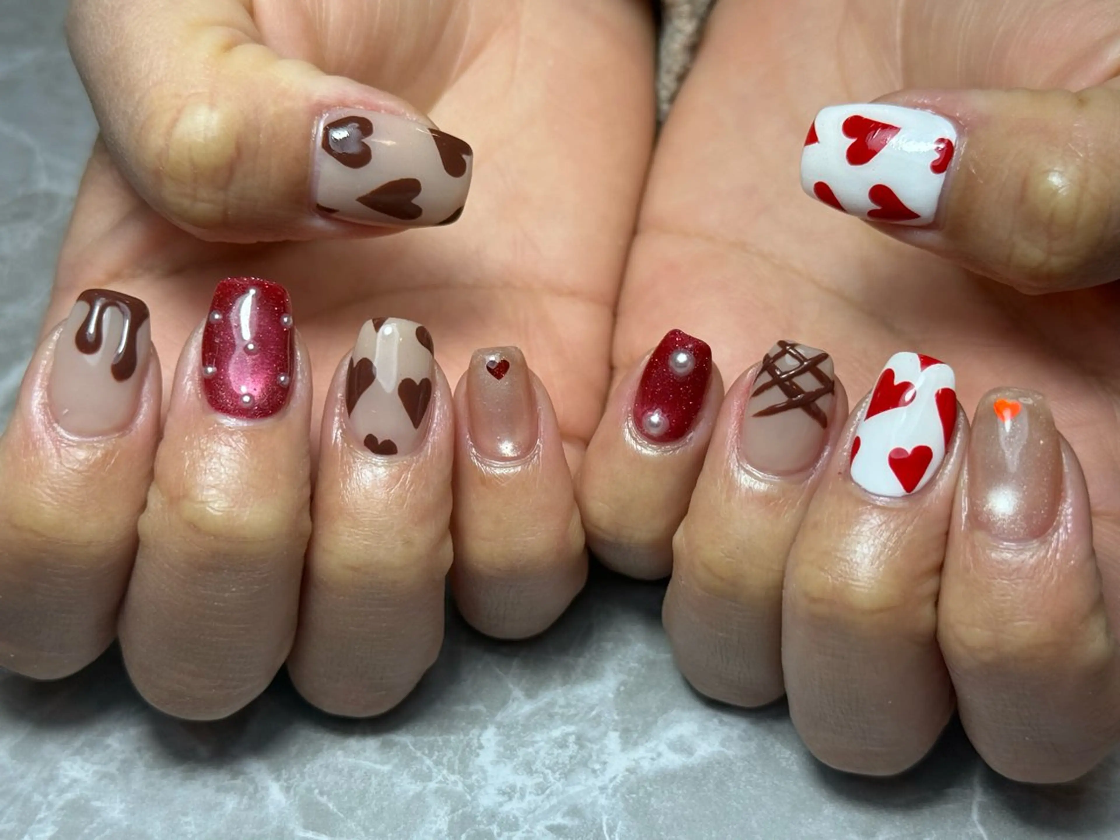 ネイル バレンタイン ハンドネイル nail salon CHEのネイルデザイン