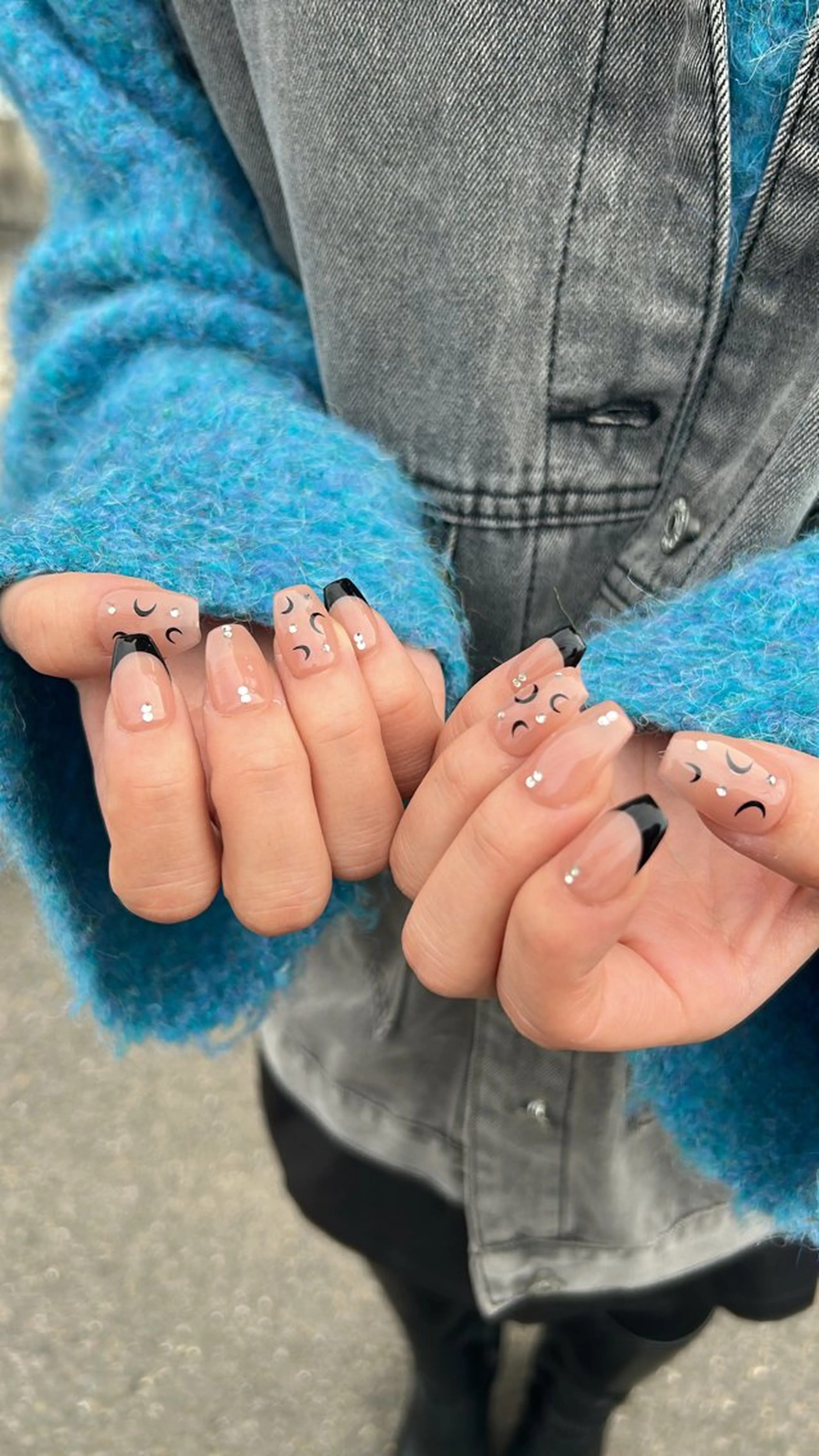 ネイル ブルー フットネイル ジェルネイル キラキラネイル 韓国ネイル RooM -produce by maynail-所属・RooM -mizuki-のネイルデザイン