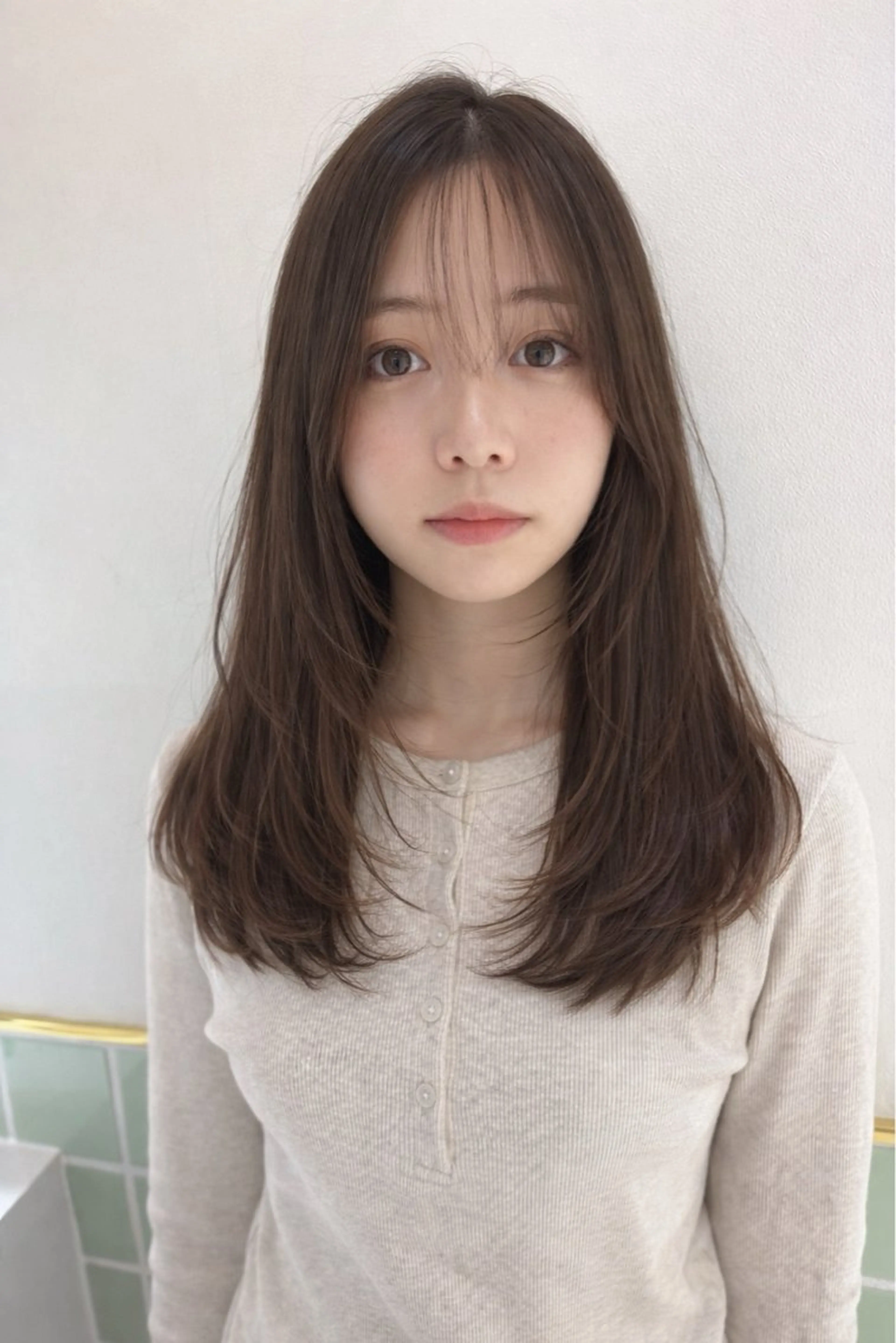 セミロング カラー ヘアアレンジ ブリーチ 透明感カラー ブリーチなしカラー くびれヘア 顔まわりレイヤー カット ヘアカラー トリートメント 二ヶ月綺麗が続く デザイン/星野六三四のヘアスタイル