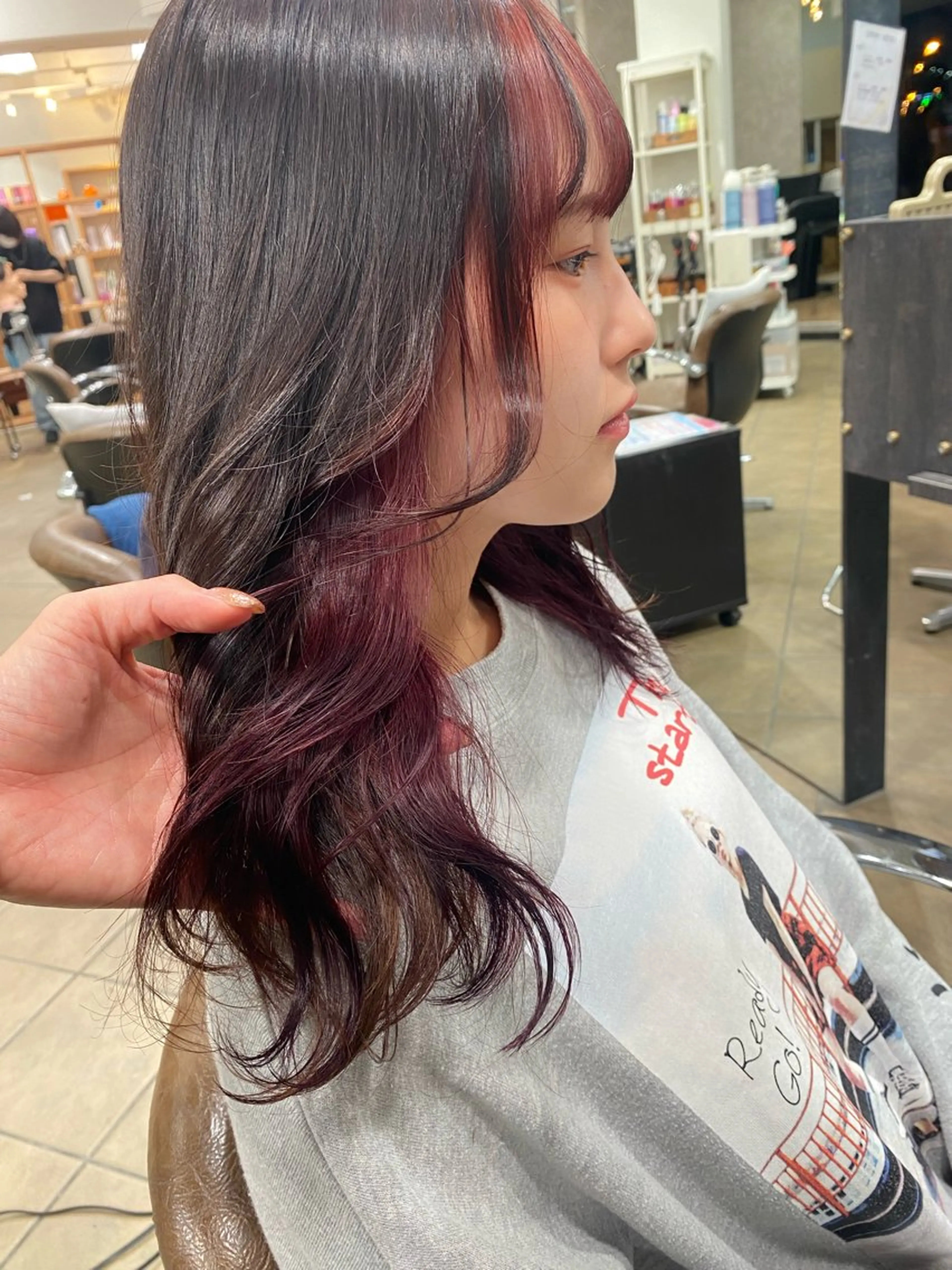 カラー みやもと みくのヘアスタイル