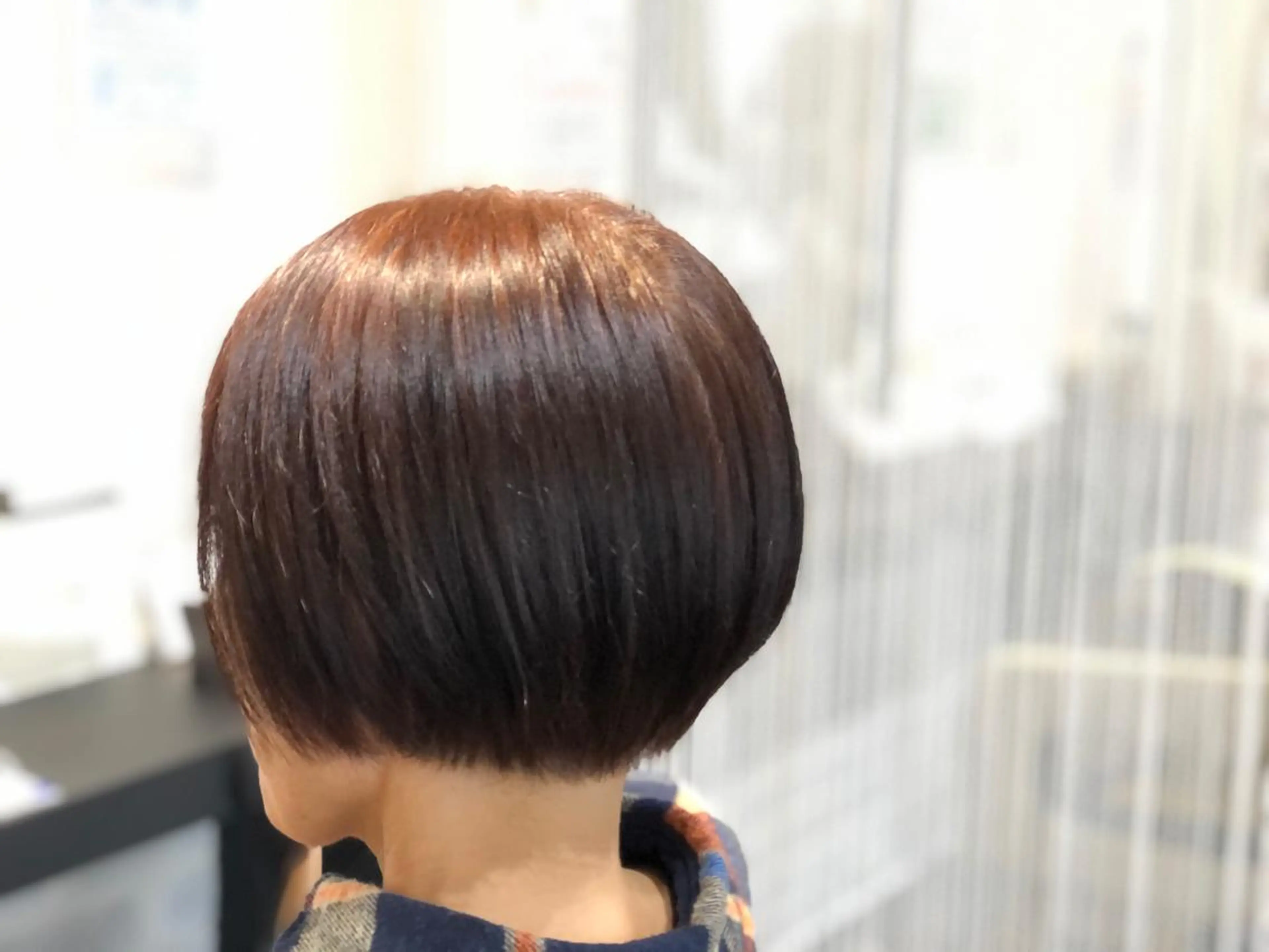 ショート 若泉 真梨のヘアスタイル