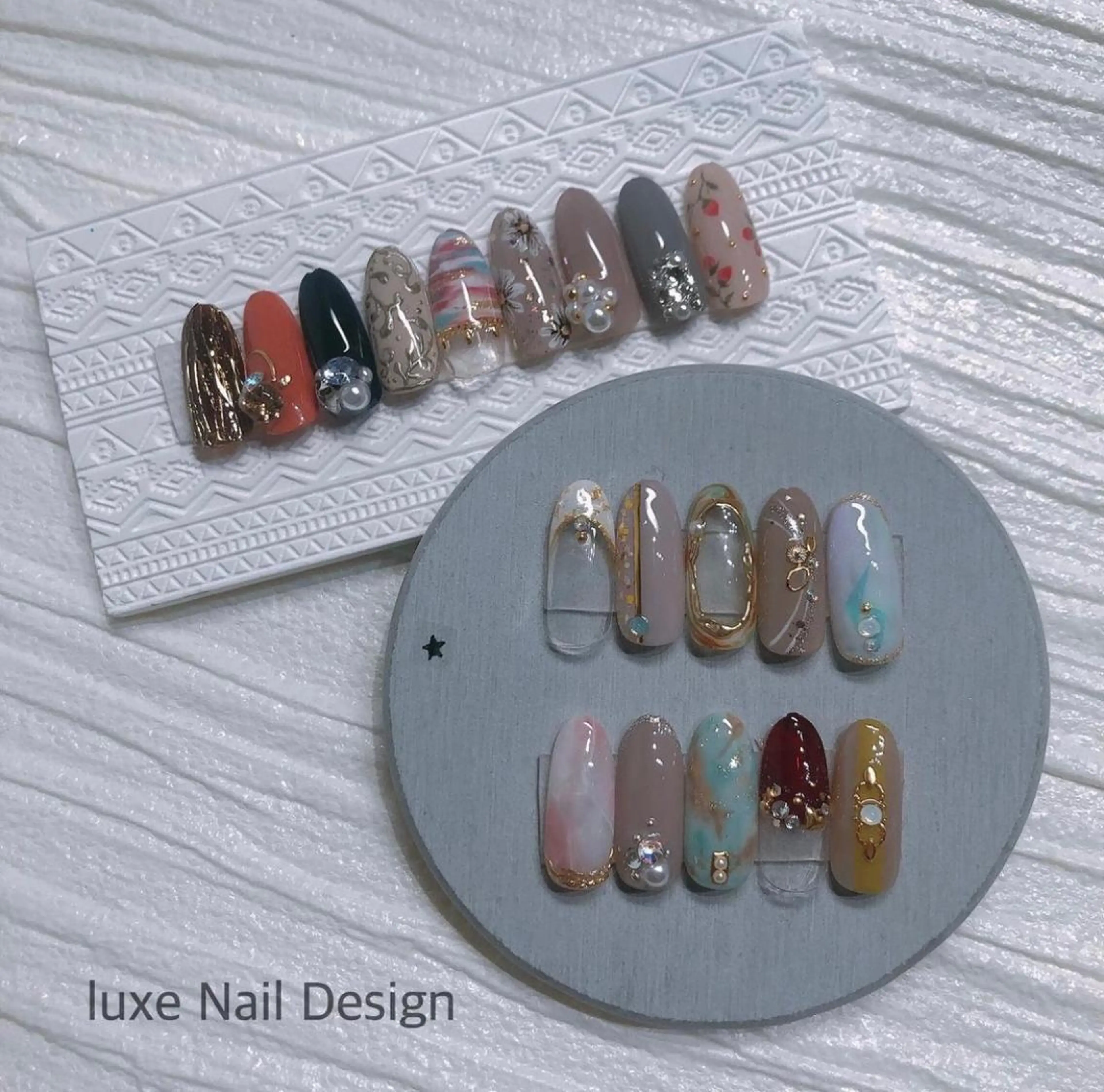 ネイル ハンドネイル luxe NailDesignのネイルデザイン