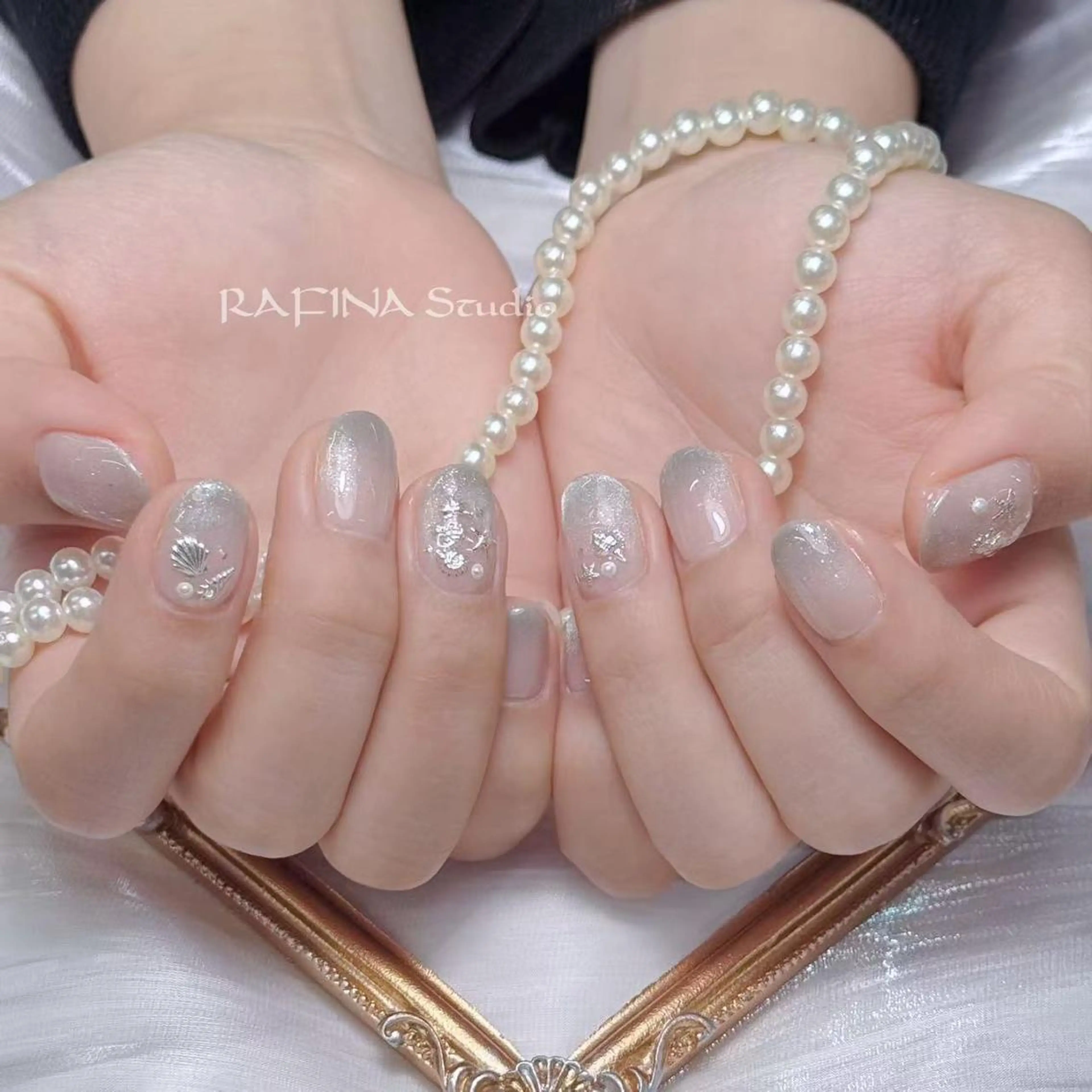 ネイル 桃香 Minaのネイルデザイン