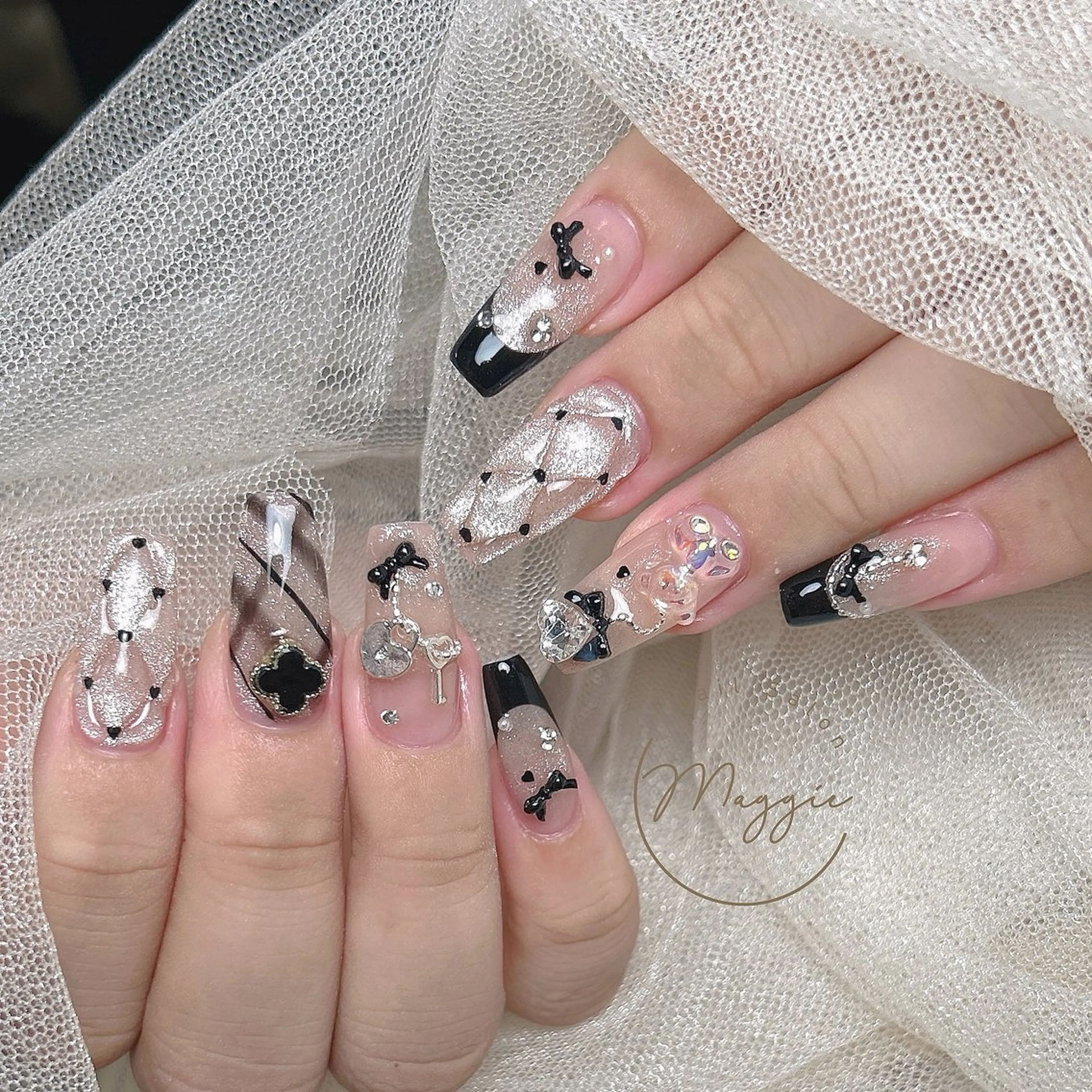 ネイル Maggie Nail🦩のネイルデザイン