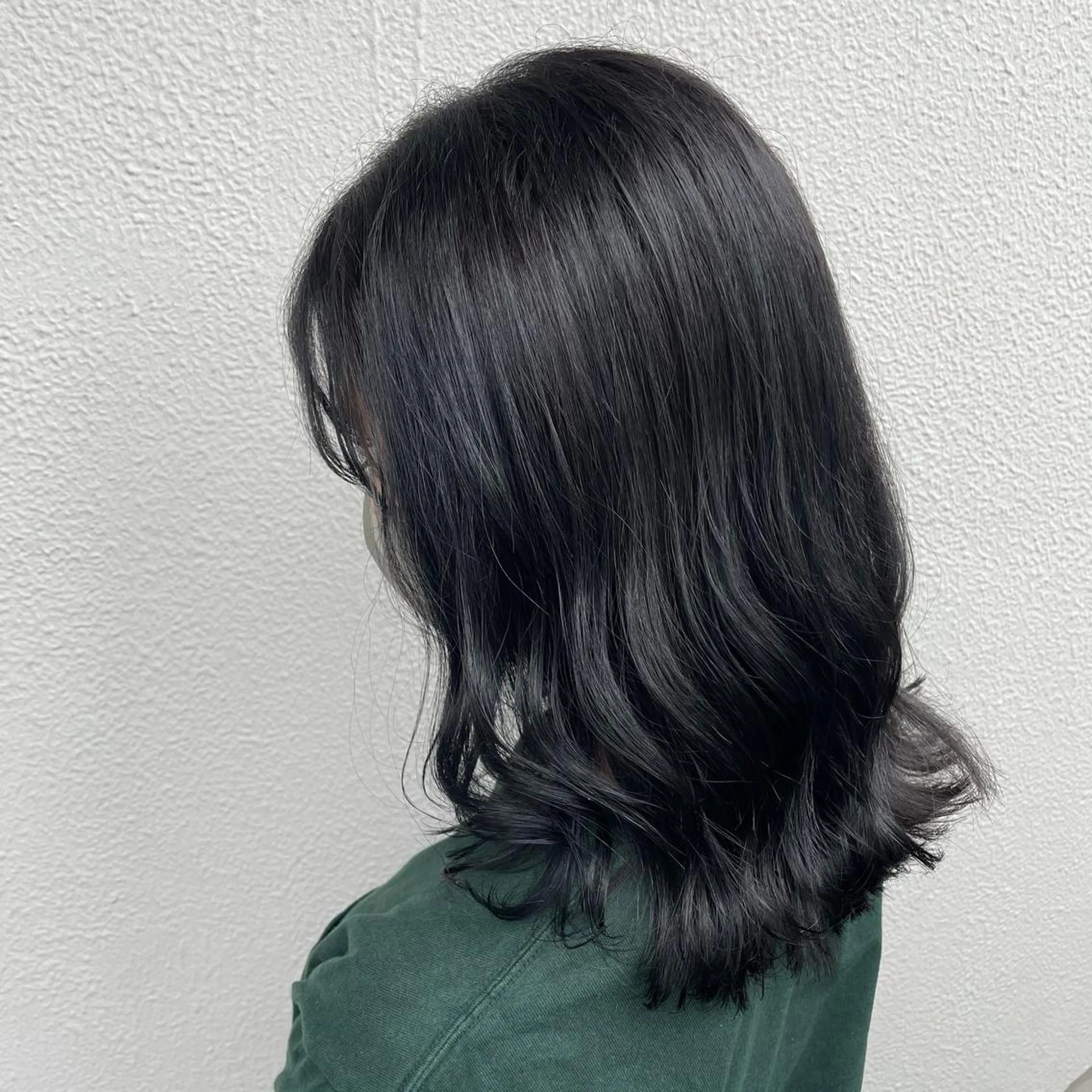 ミディアム カラー パーマ ヘアアレンジ メンズ キッズ ネイル マツエク・マツパ 透明感カラー・レイヤ ー🎀amika🎀のヘアスタイル