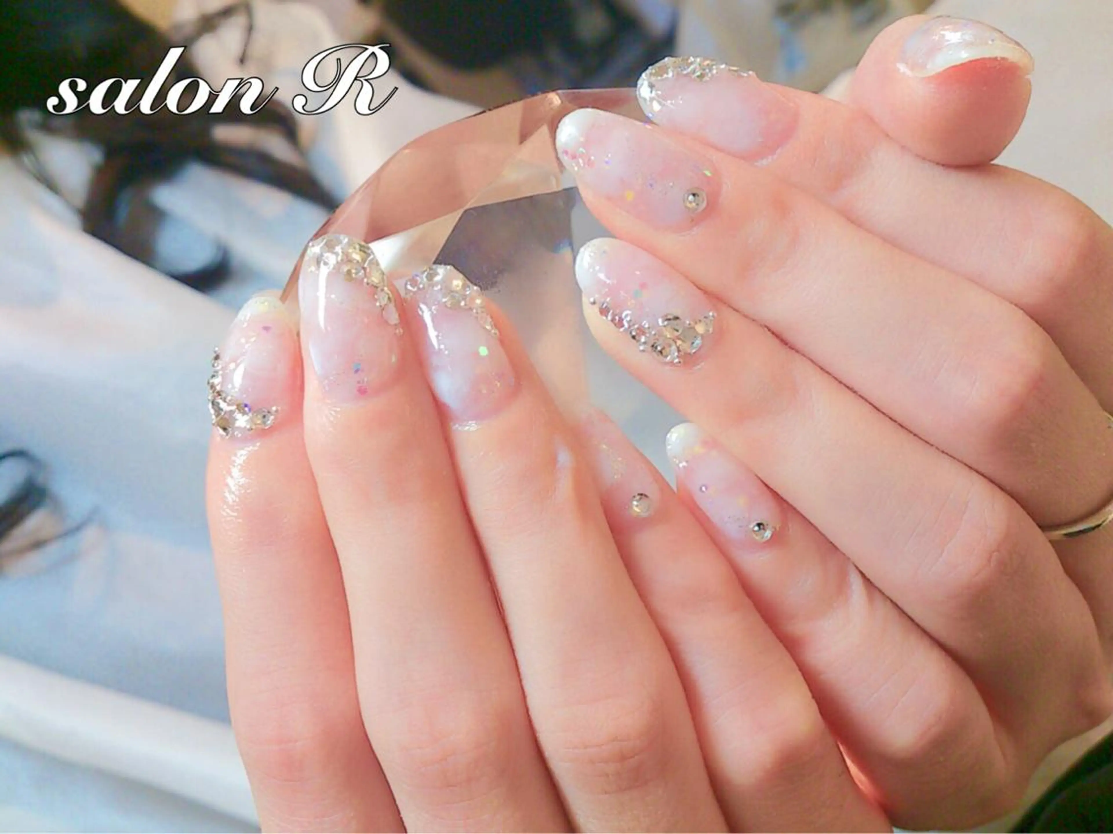 ネイル 大理石ネイル(マーブル) ホワイト Re Pearl～コーディネートサロン～ 市駅前店所属・NARUMI HYODOのネイルデザイン