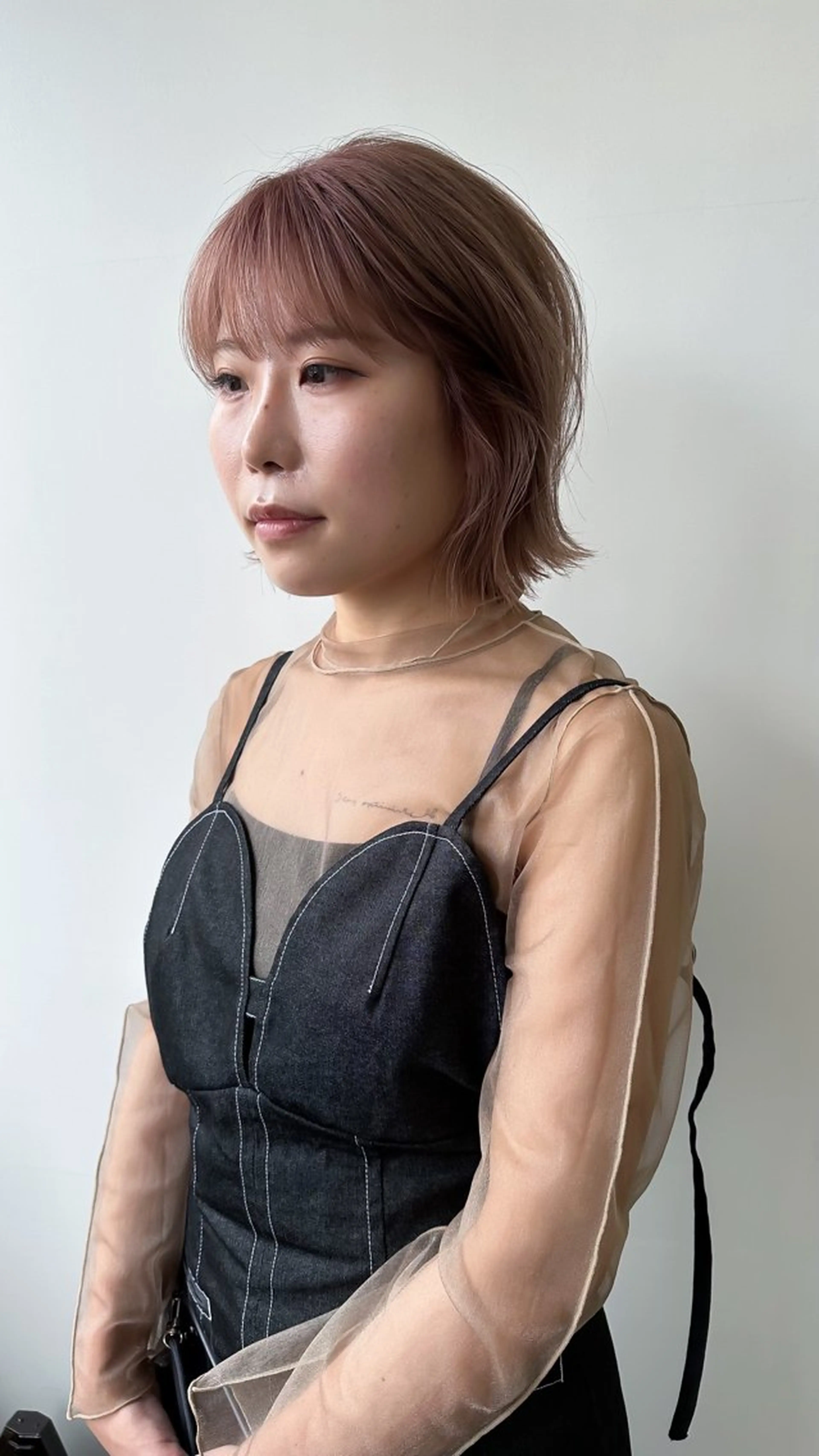 ショート カラー ベージュカラー ピンクカラー ピンクベージュ 似合わせカット ケアパーマ喜来雅由のヘアスタイル