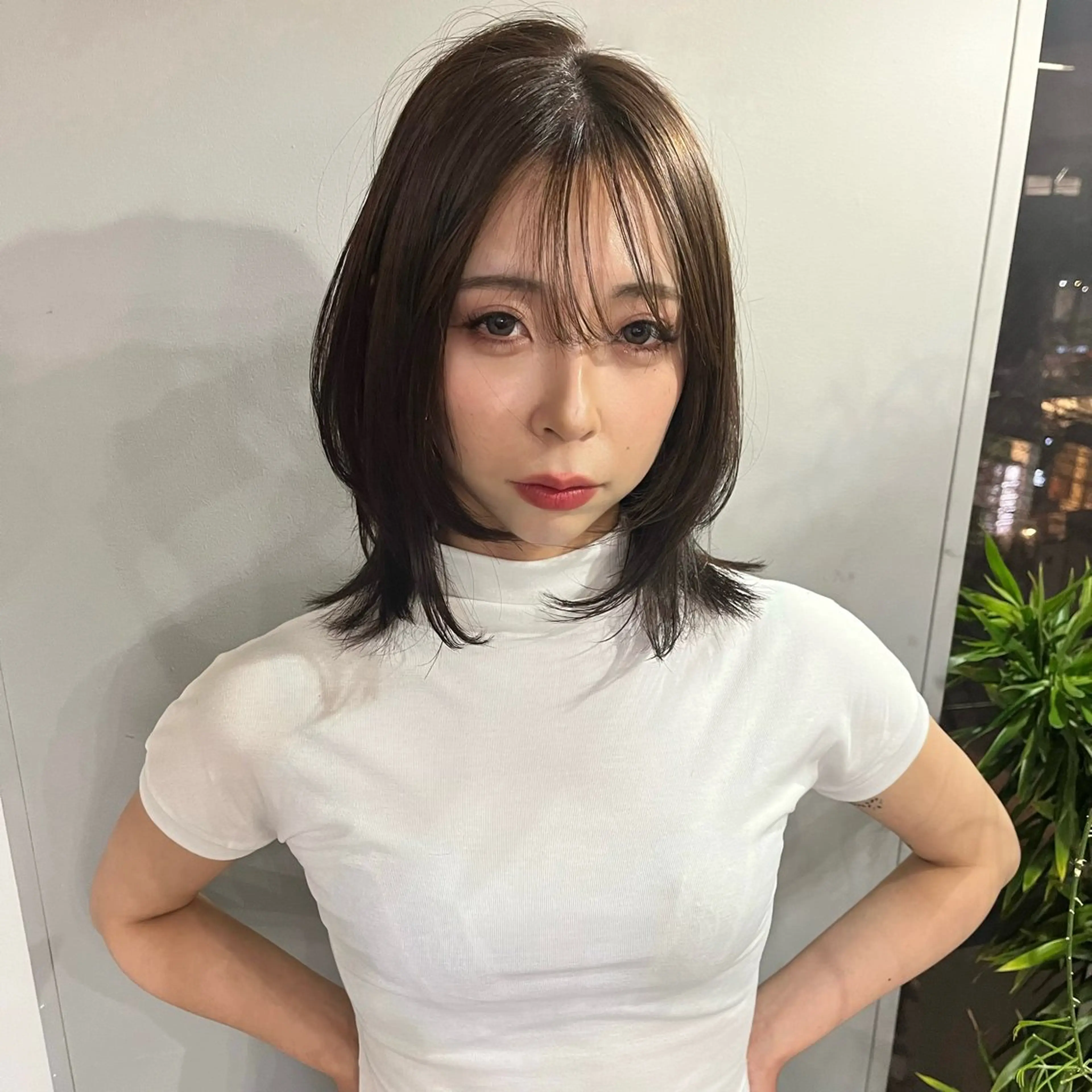 ミディアム カラー ミディアムレイヤー 韓国風ヘア レイヤーカット カット ヘアカラー 縮毛矯正 トリートメント sia所属・縮毛矯正🪞 髪質改善特化谷名勇輝のヘアスタイル