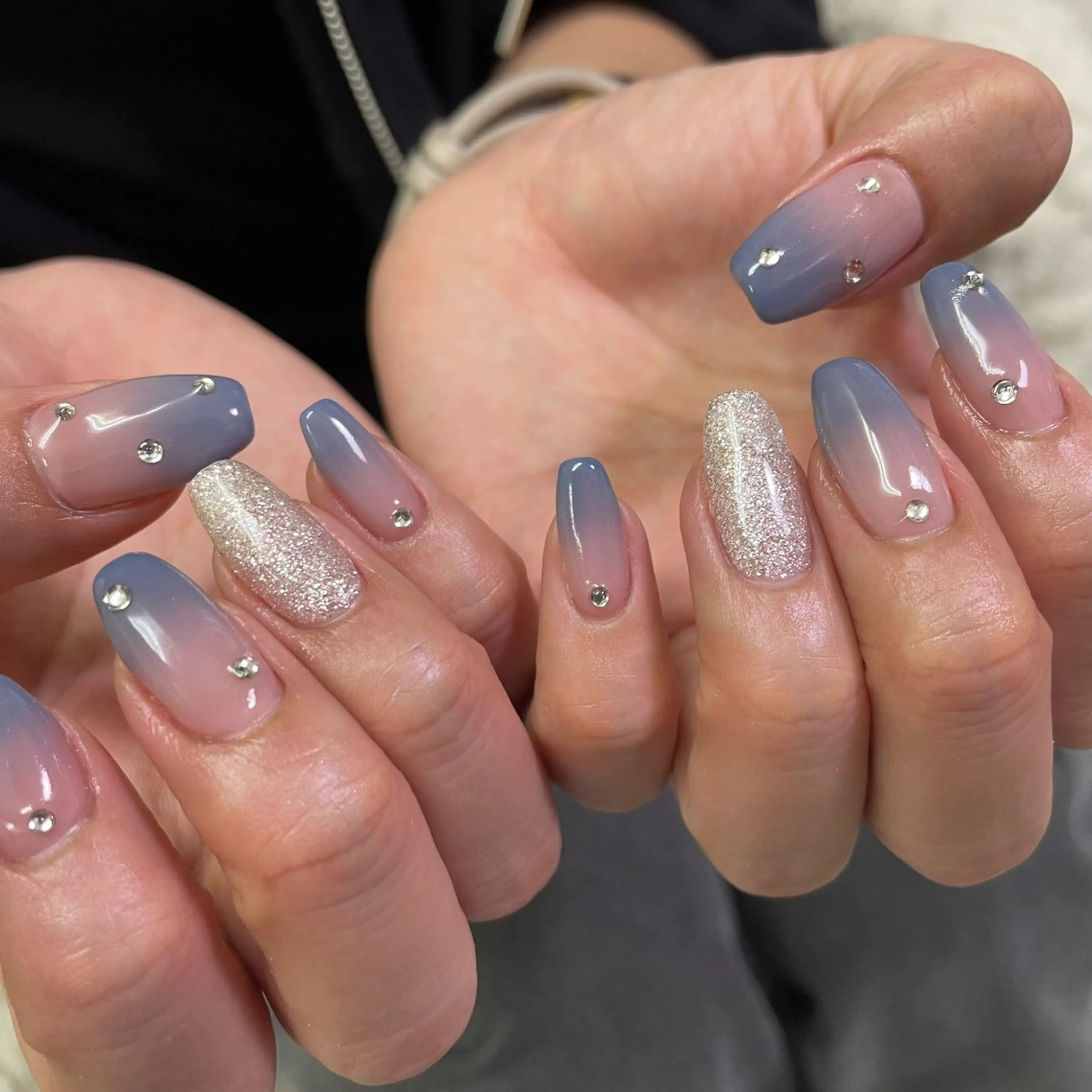 ネイル グラデーション hazuki / Salon Biのネイルデザイン