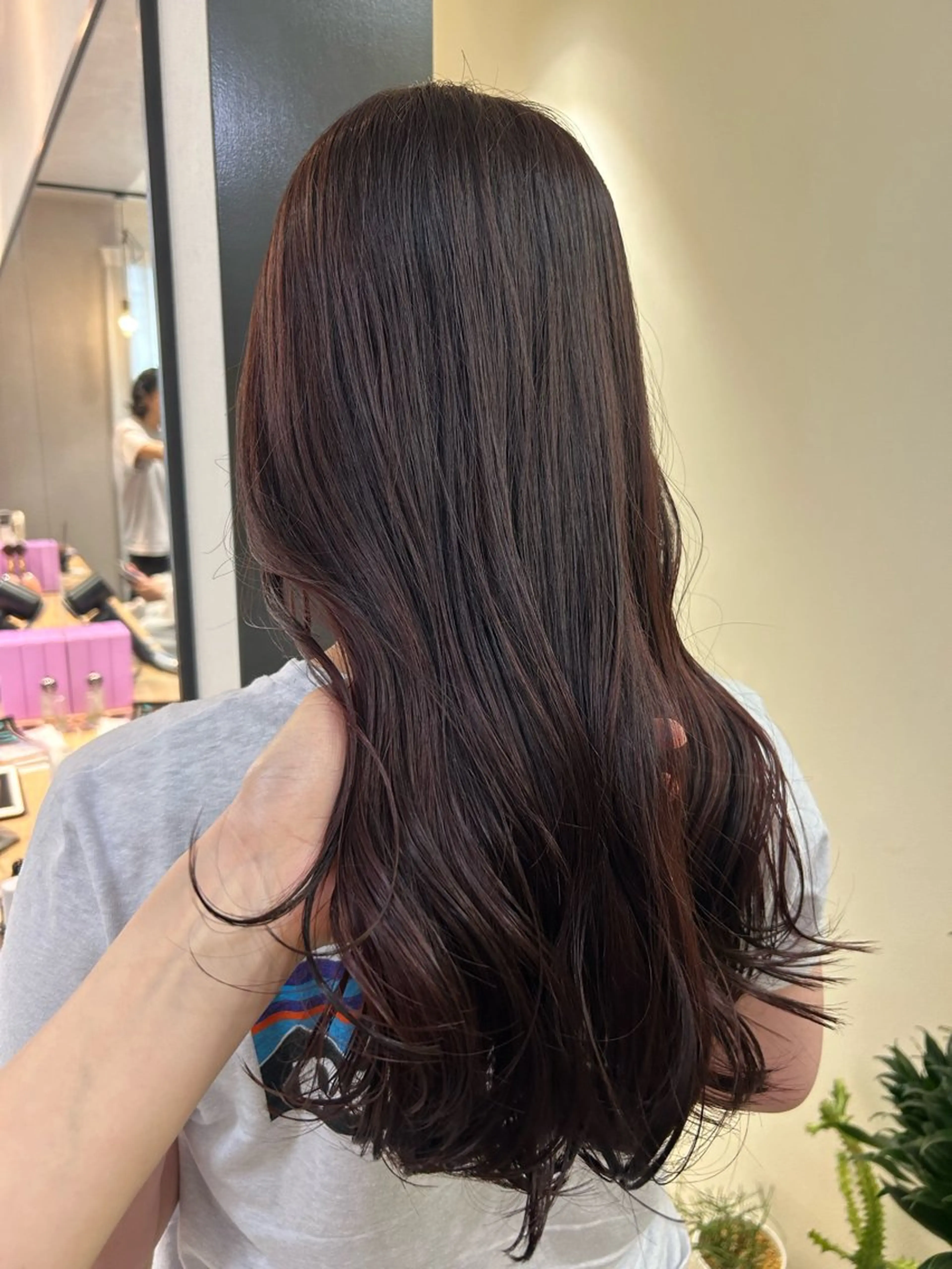 ロング カラー ブリーチ ブラウンカラー ブリーチなしカラー レッドカラー レッドブラウン カット ヘアカラー トリートメント hub hair レイヤー/透明感のヘアスタイル