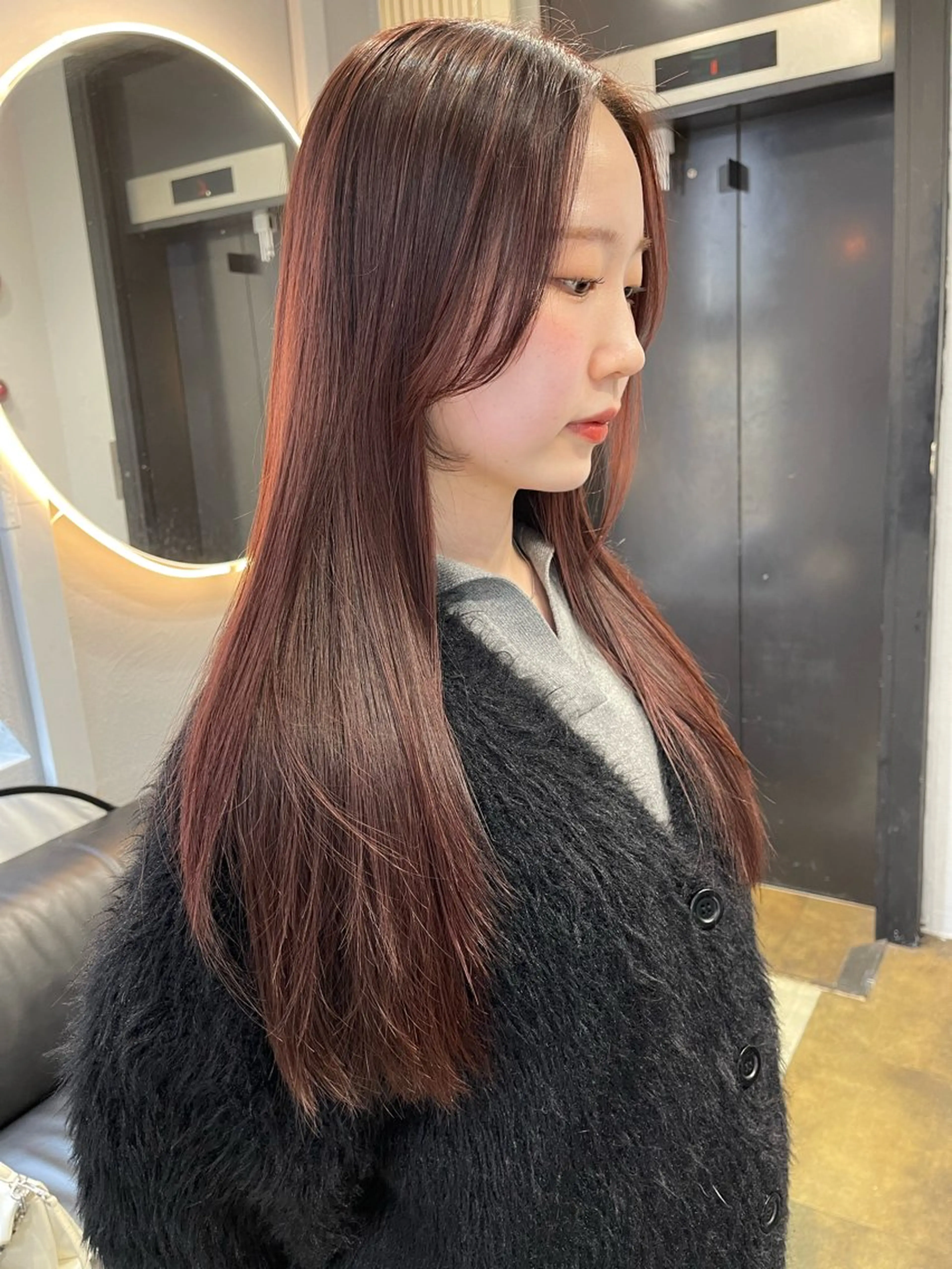 ロング カラー ベージュカラー ブリーチ ケアブリーチ デザインカラー ダブルカラー TATSUブリーチ/ ミルクティーベージュのヘアスタイル