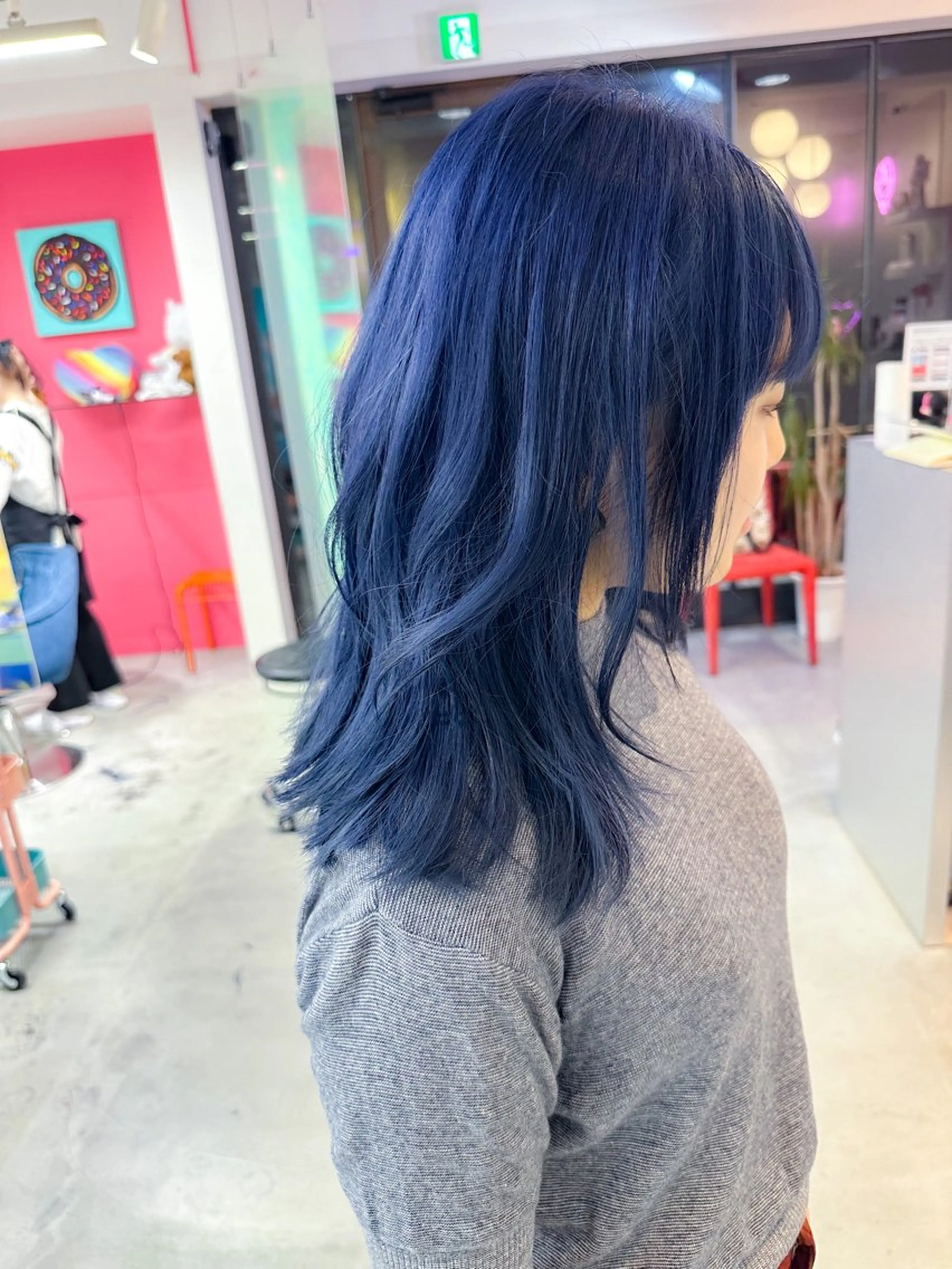 セミロング カラー ブリーチ ブルーカラー エドルカラー イルミナカラー ヘアカラー BOX mico.のヘアスタイル