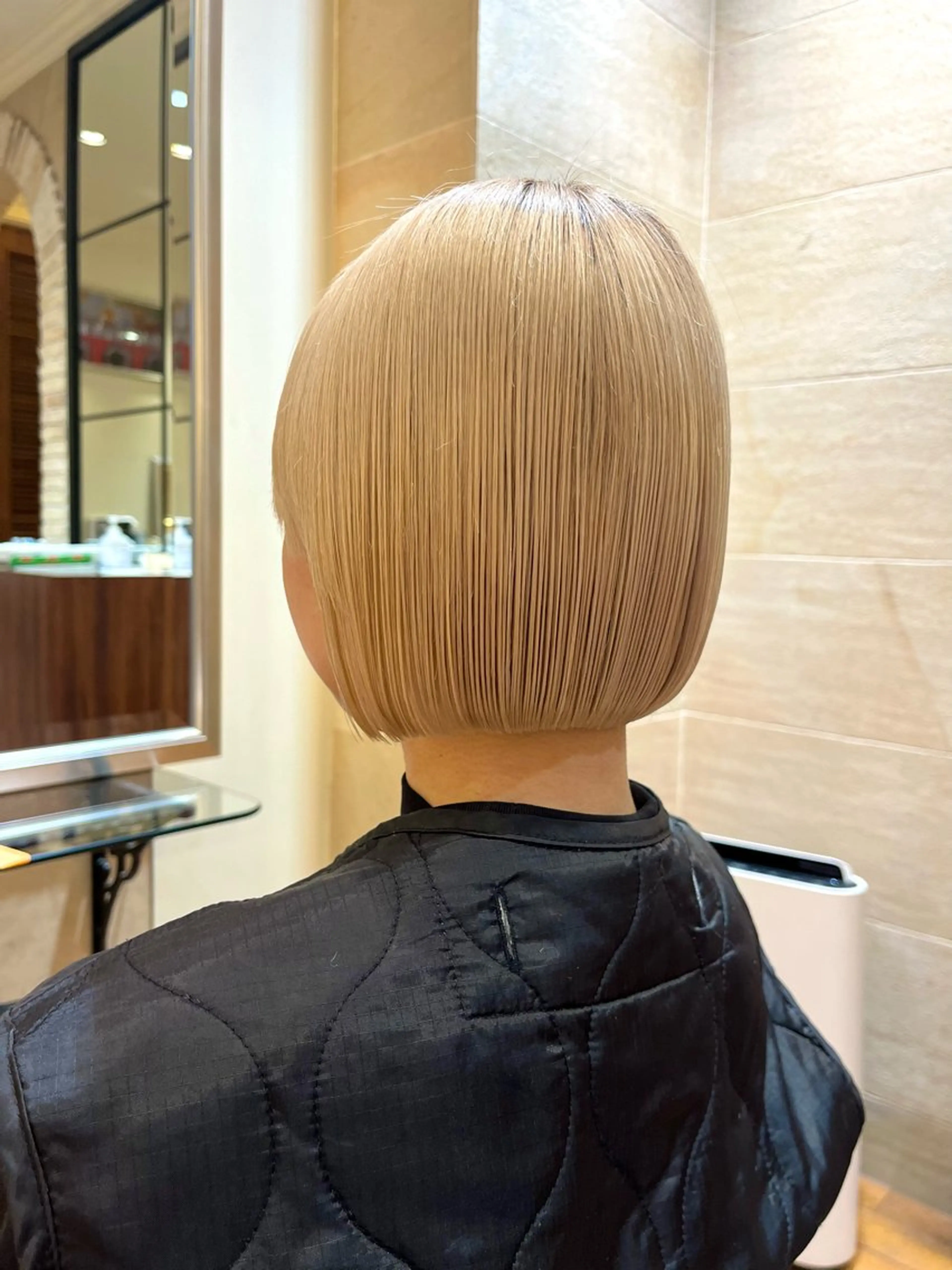 ショート ボブ 青山 莉奈のヘアスタイル