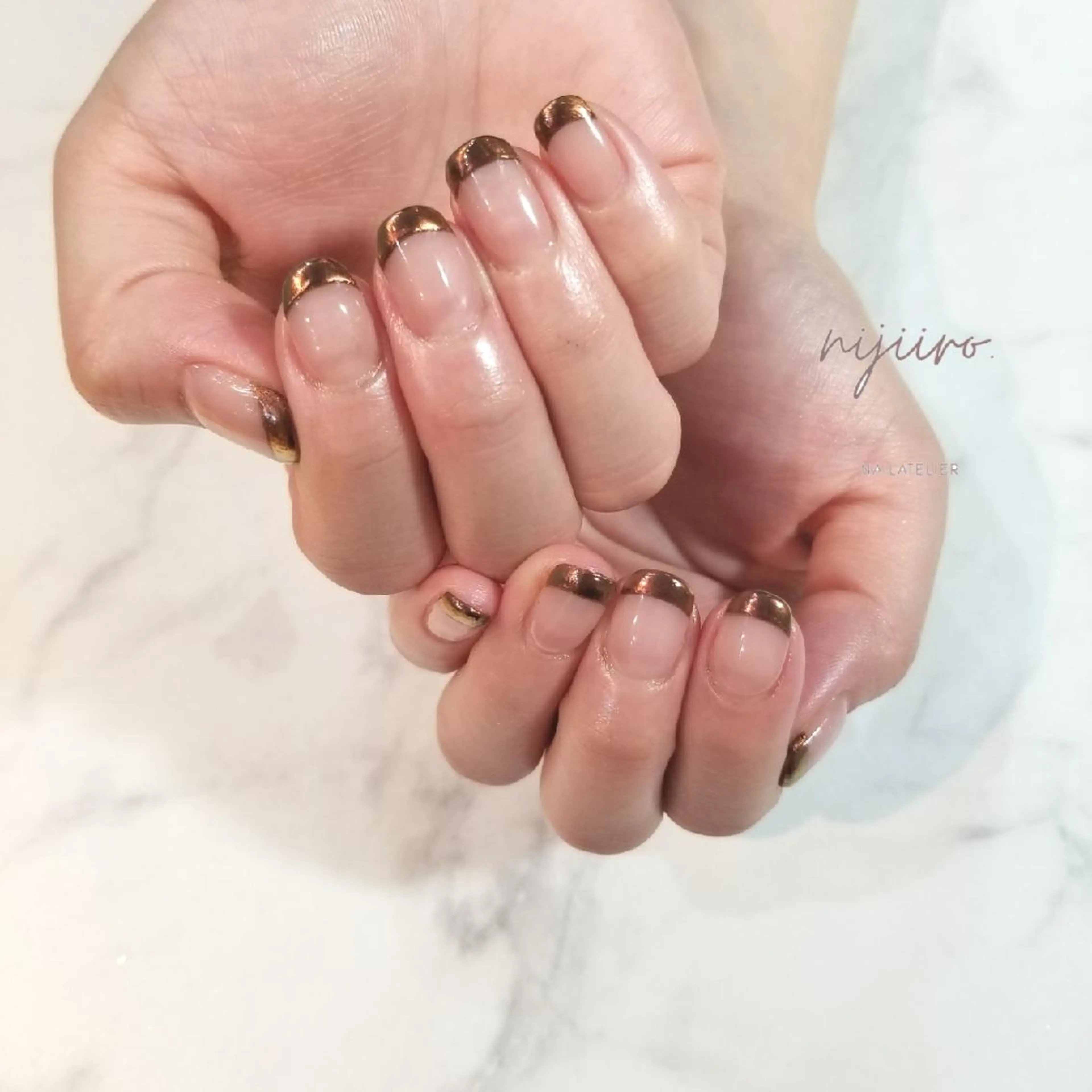 ネイル ブラウン フレンチネイル ミラーネイル ハンドネイル nailatelier nijiiro.所属・nijiiro🌈 サトウのネイルデザイン