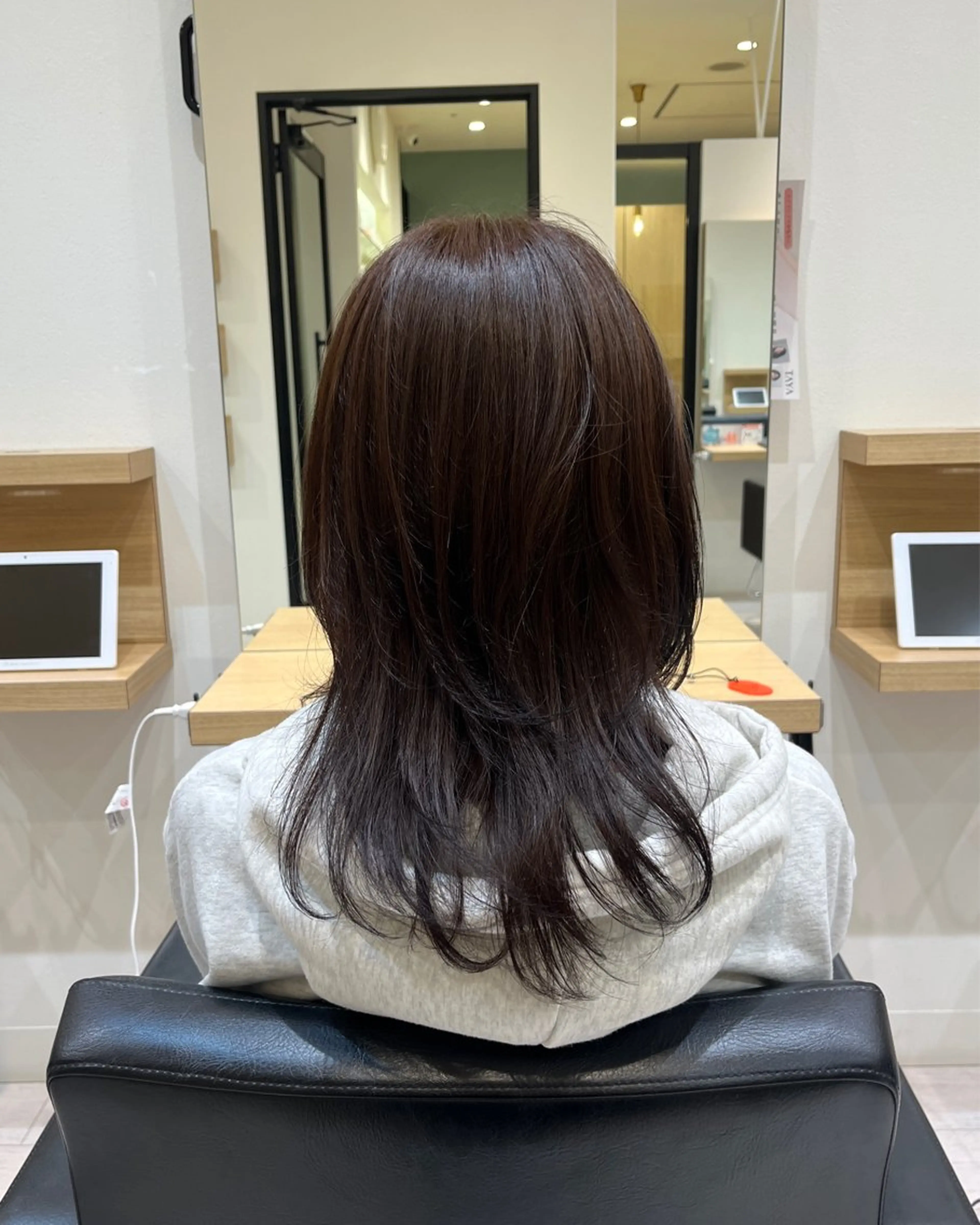ミディアム カラー ブリーチ ブラウンカラー ナチュラルブラウン ブリーチなしカラー TAYA府中店所属・Ri seのヘアスタイル