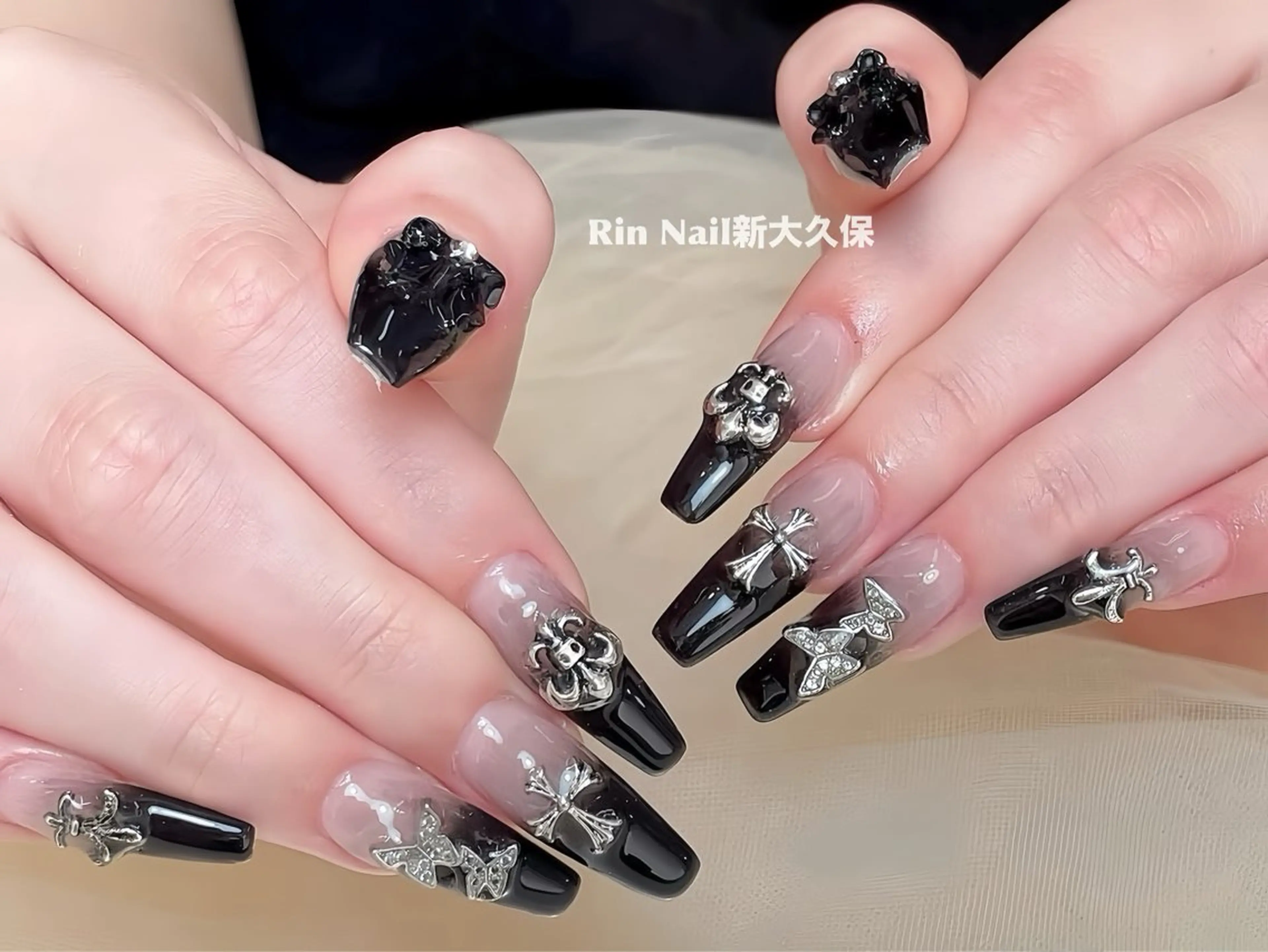 ネイル アートネイル ジェルネイル ネイルチップ ハンドネイル Rin Nail 新大久保店のネイルデザイン