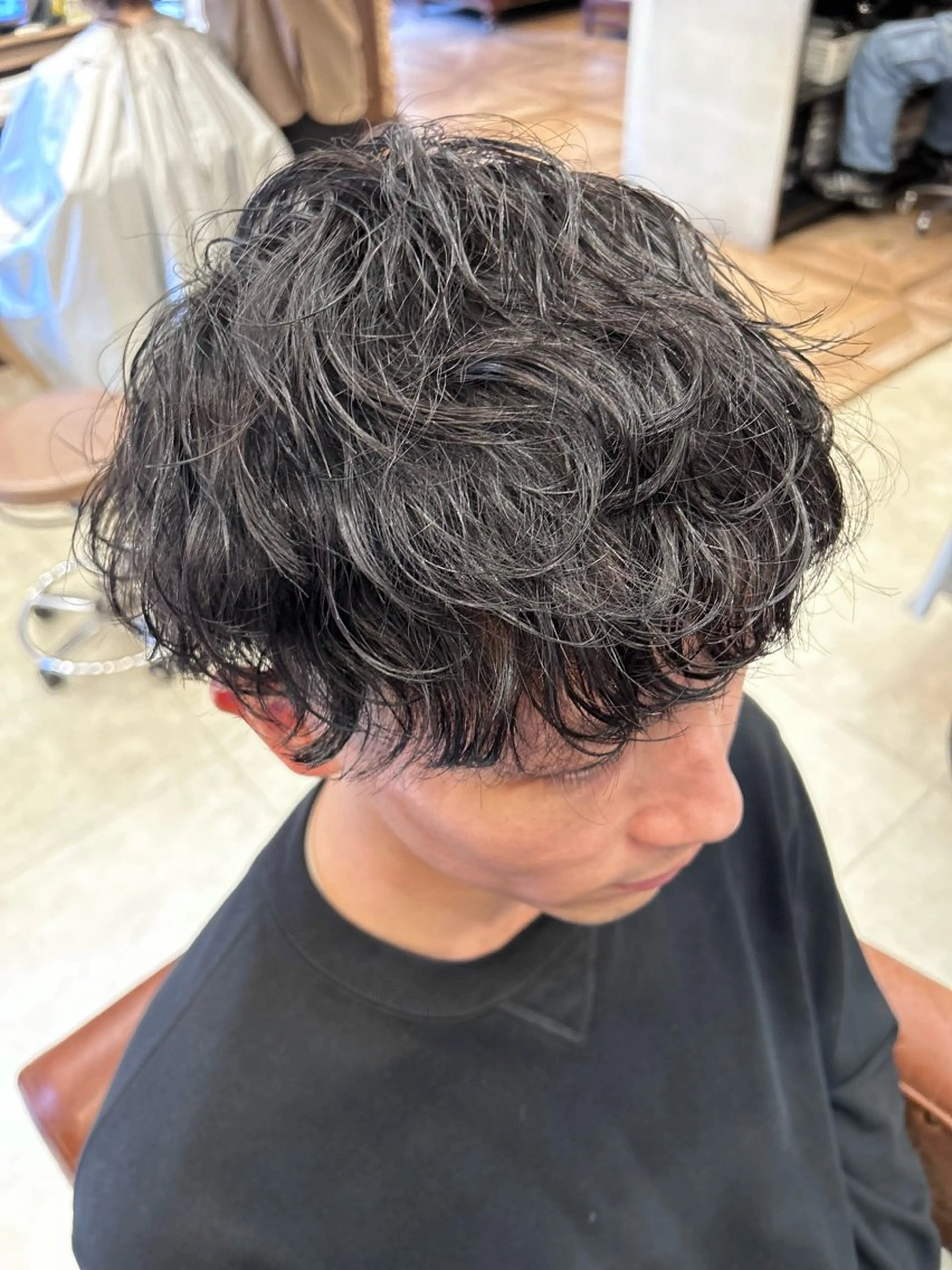 ショート パーマ メンズ 師岡 祐輔のヘアスタイル