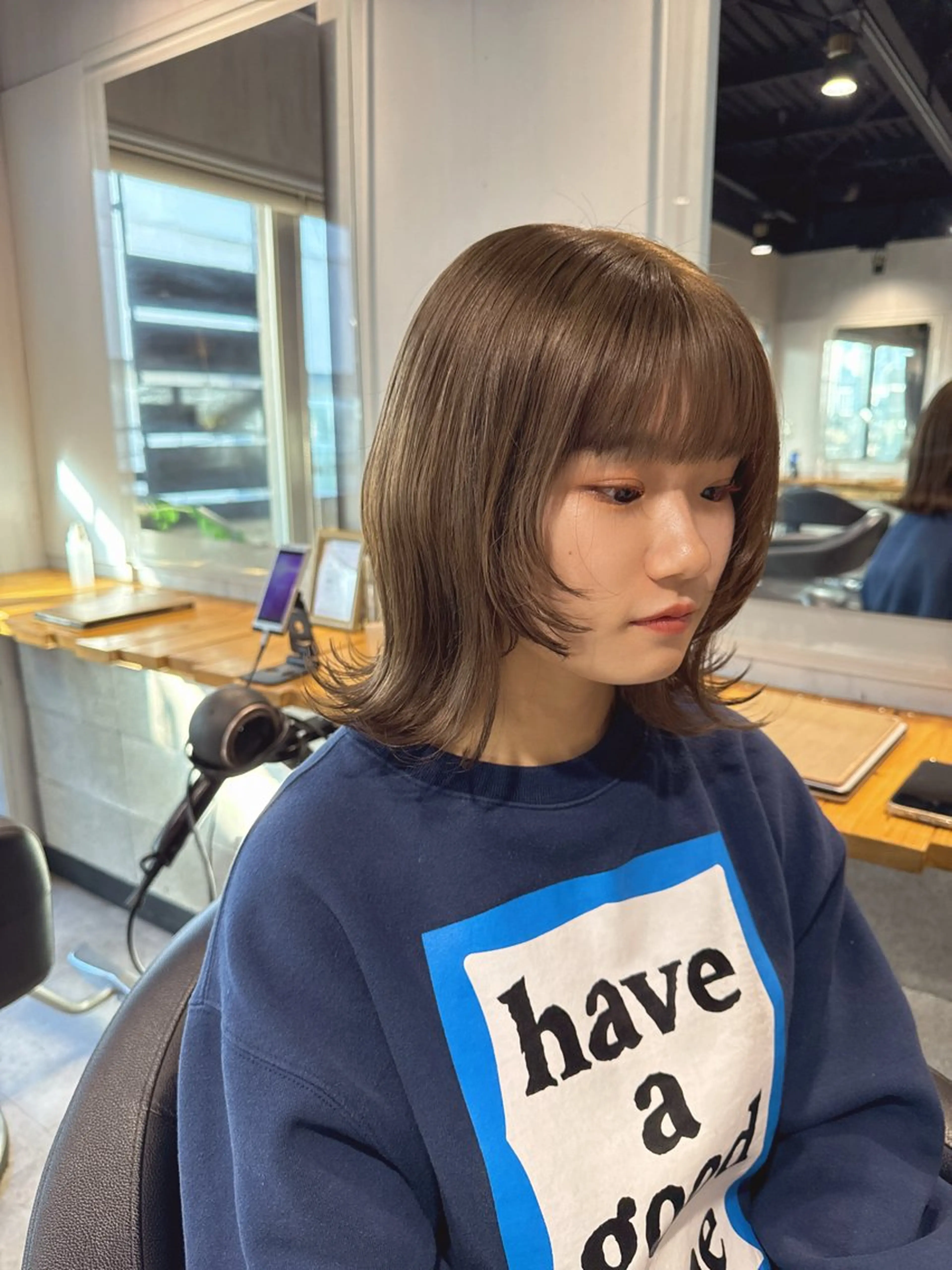 ミディアム カラー カット NANAMI🩵 大人可愛い韓国ヘアのヘアスタイル