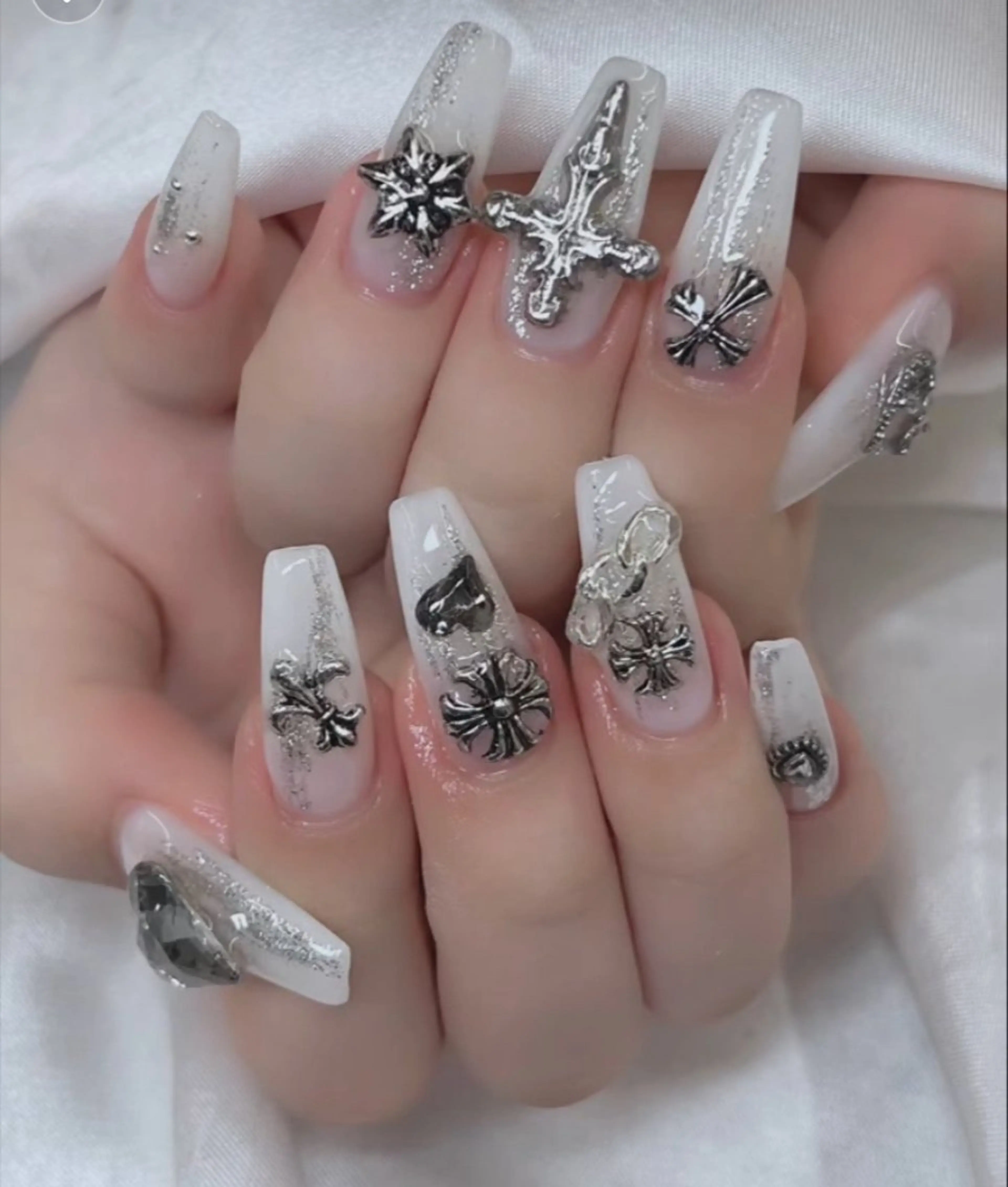 ネイル Ami Nail所属・Ami Nailのネイルデザイン