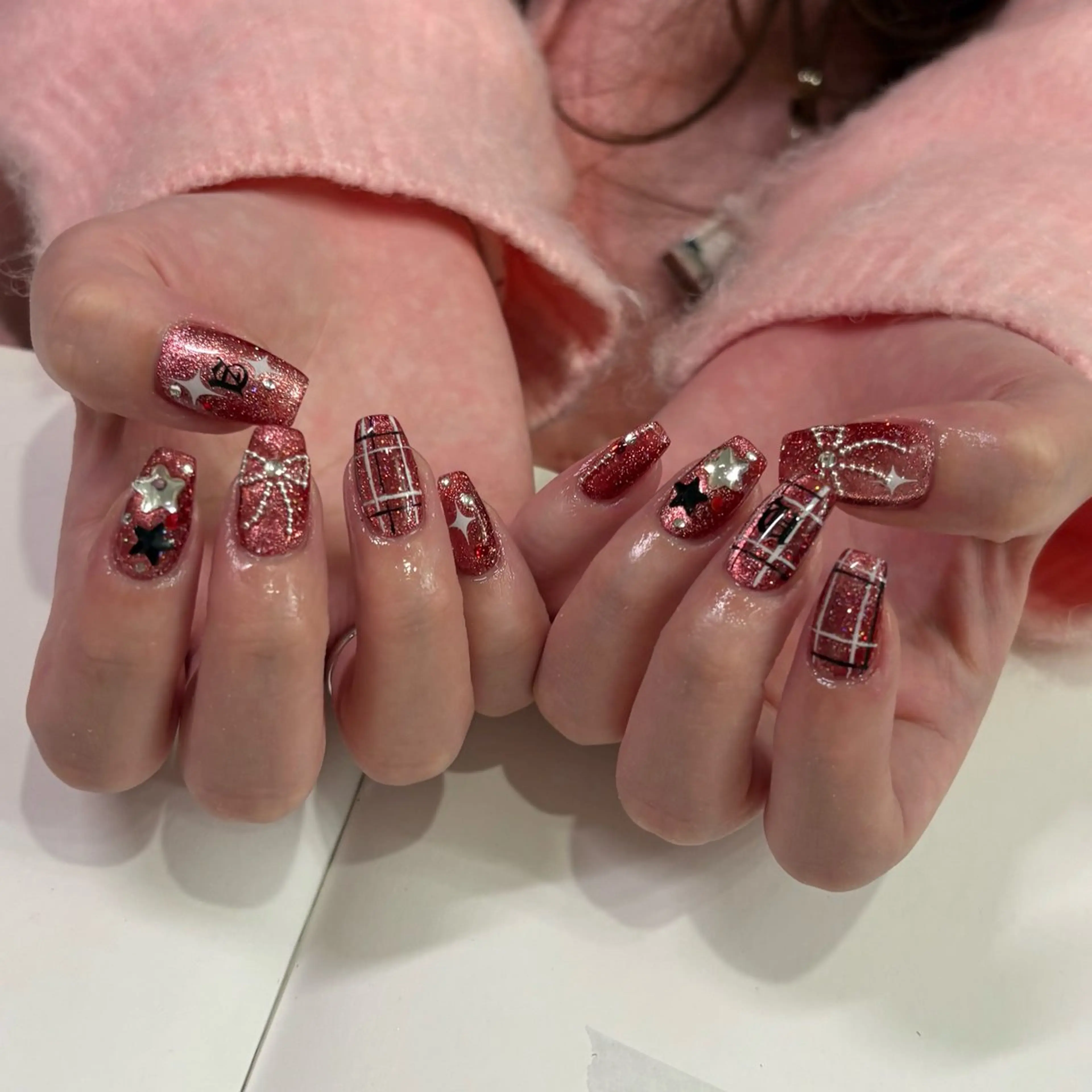 ネイル ハンドネイル ネイルズシャトン🪡 ネイリスト齊藤のネイルデザイン