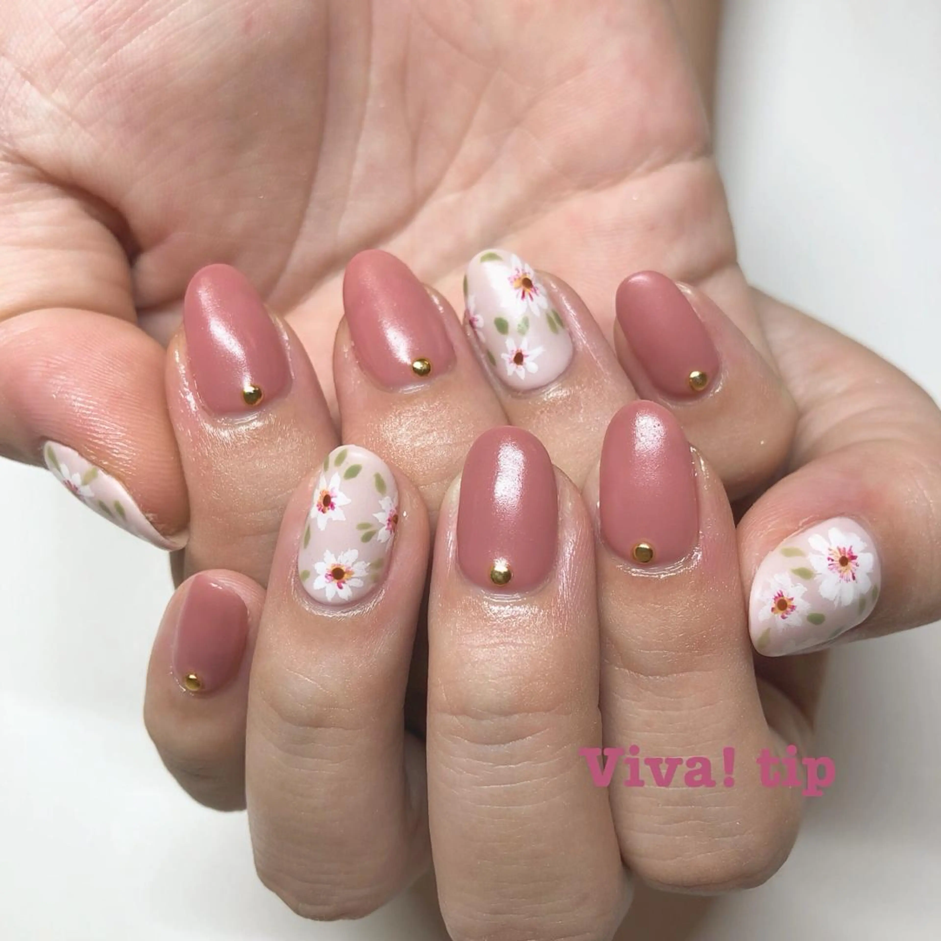 ネイル Viva!tip所属・Viva!tip ビバティップネイルのネイルデザイン