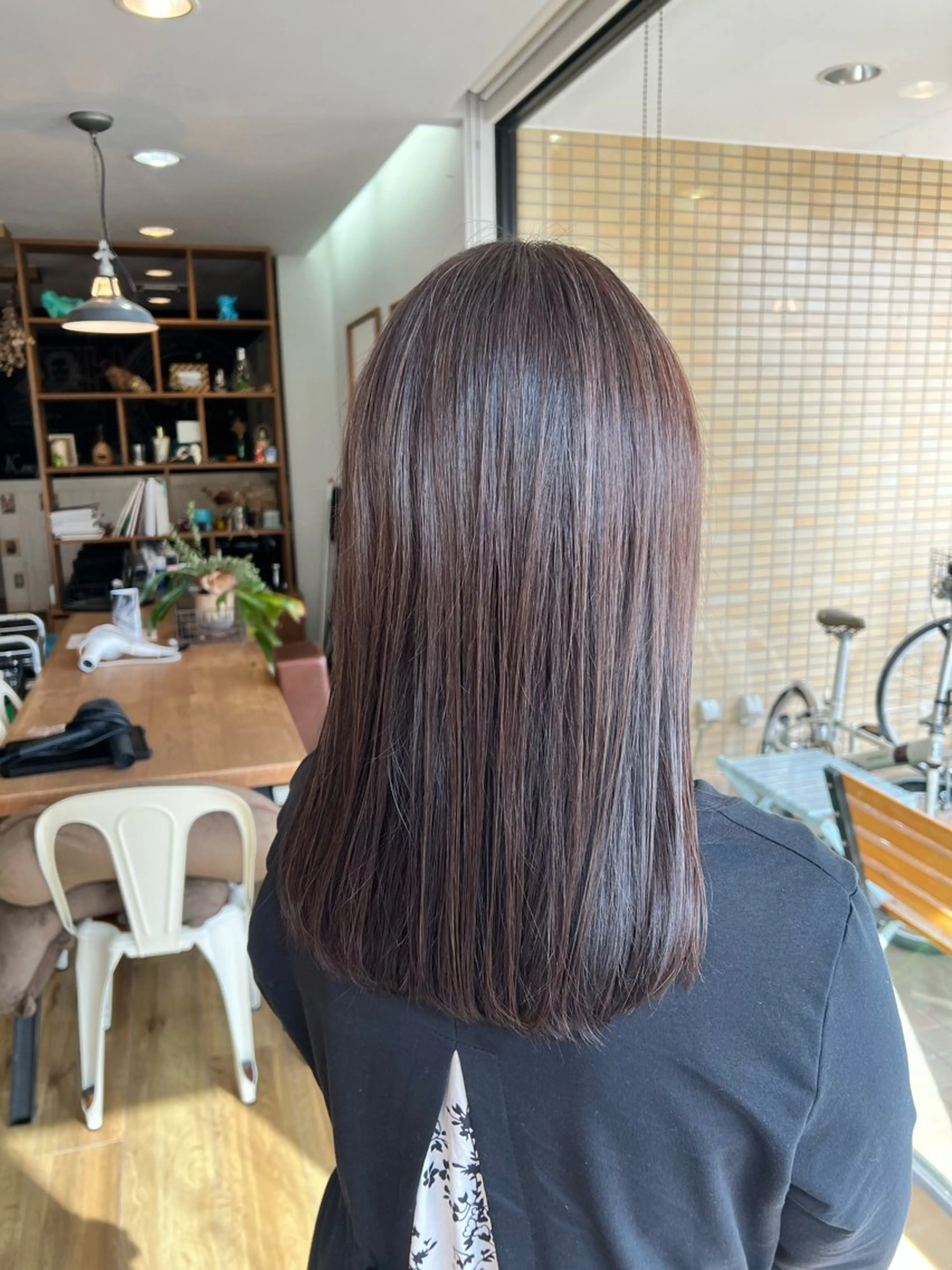 ロング カラー グレージュ ヘアカラー トリートメント ツキダテ ユイのヘアスタイル