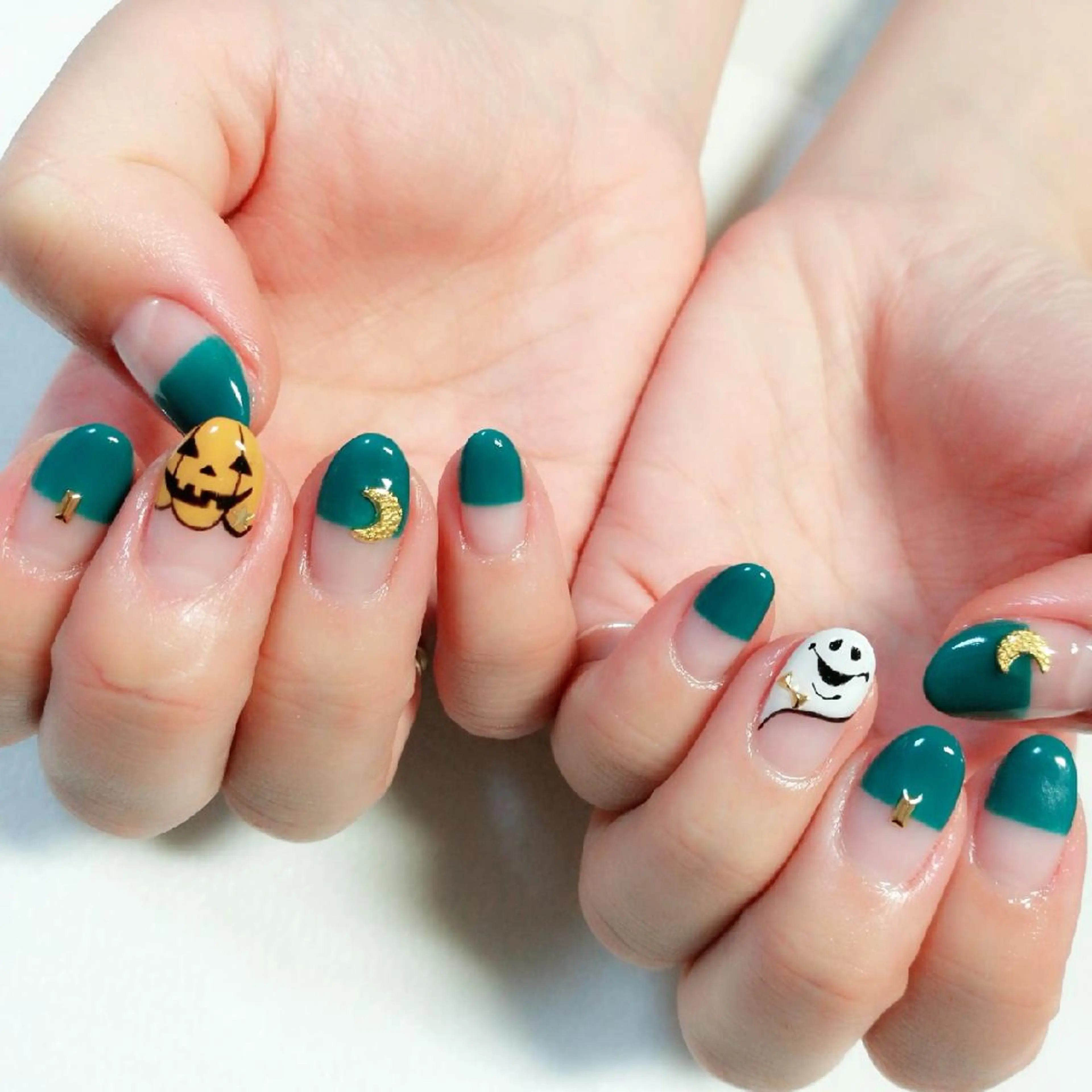 ネイル VIOLUS所属・VIOLUS 関目のネイルデザイン