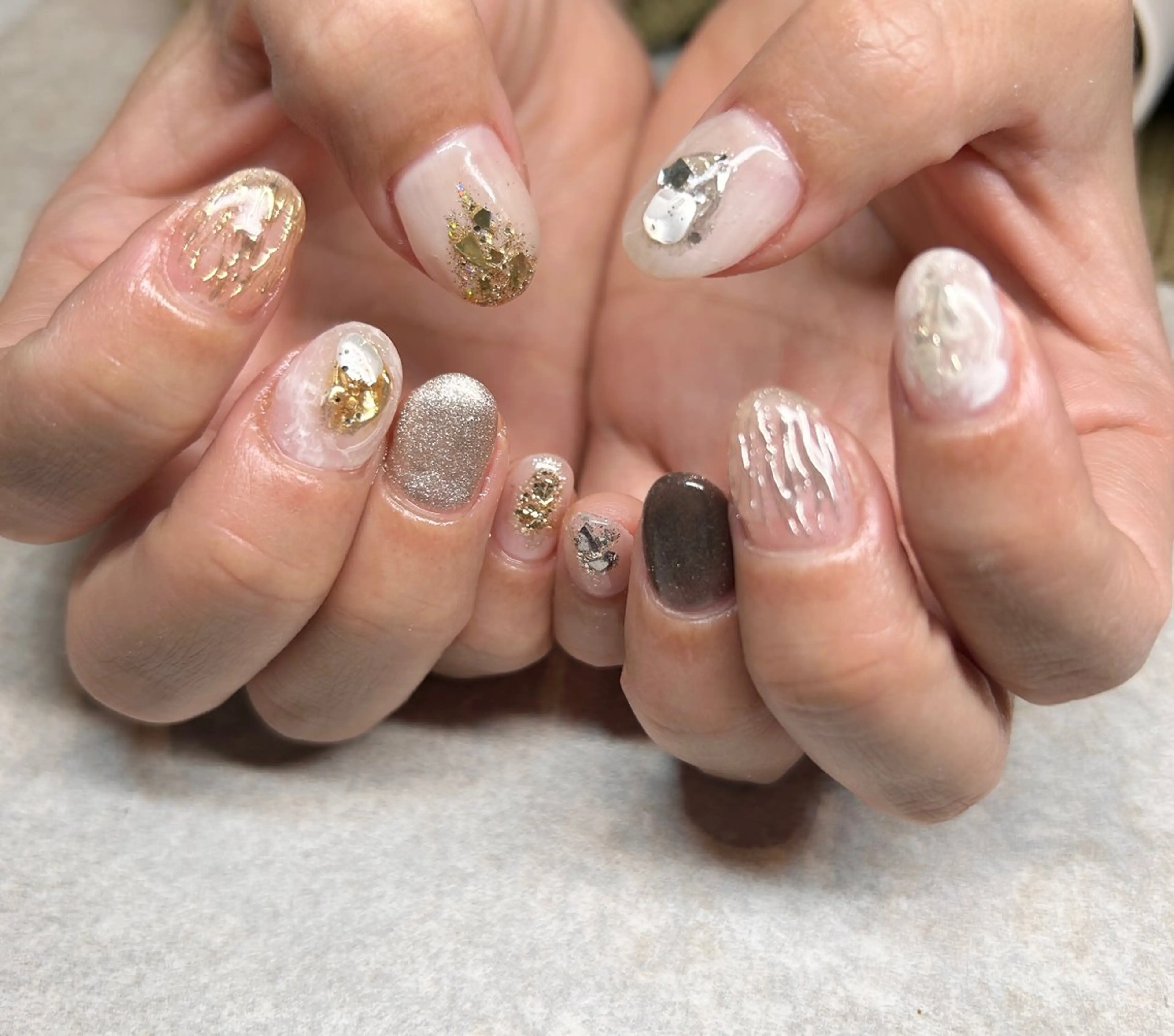 ネイル ゴールド シルバー ハンドネイル N.style所属・Ｎ. styleのネイルデザイン