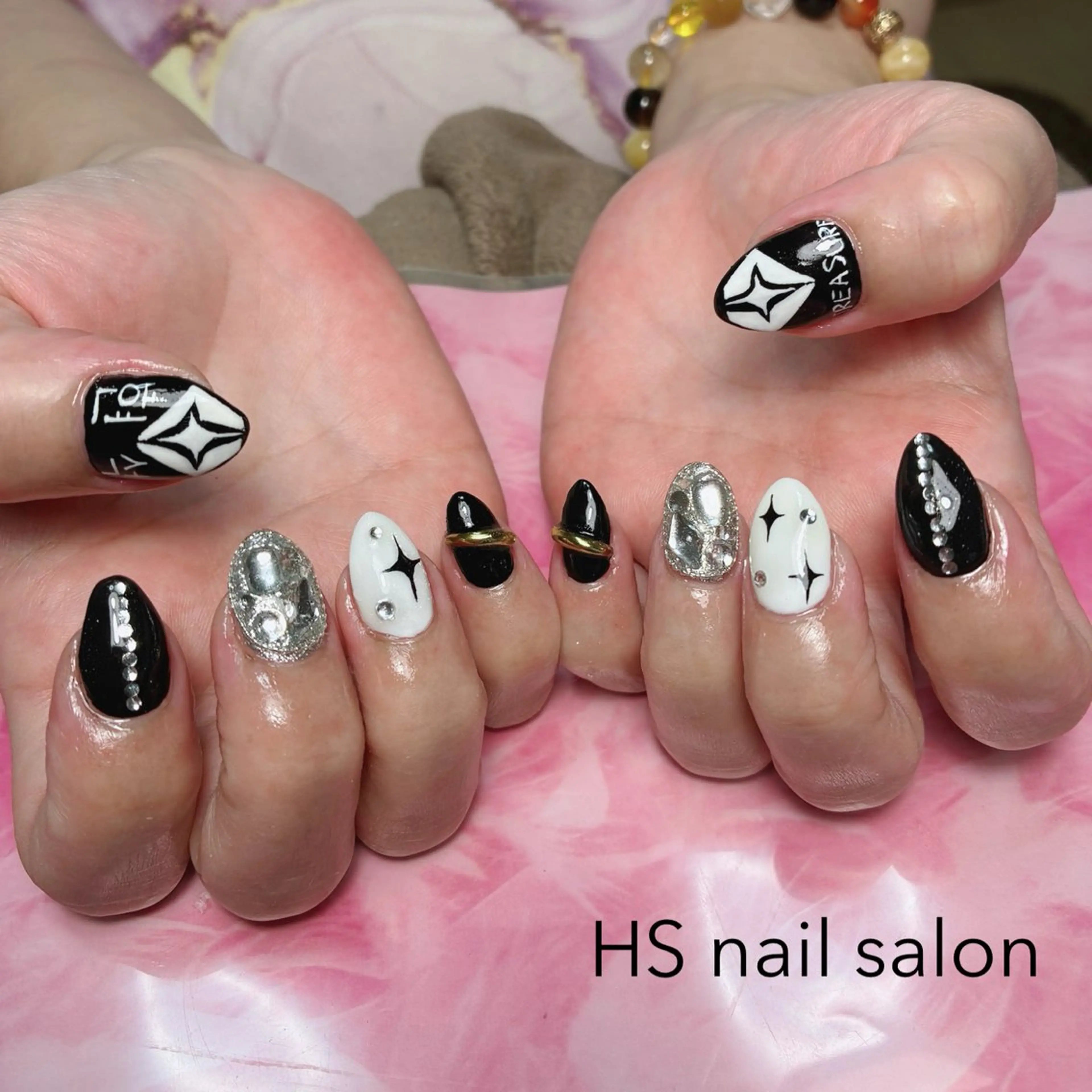セミロング ハンドネイル hs nail salonのネイルデザイン