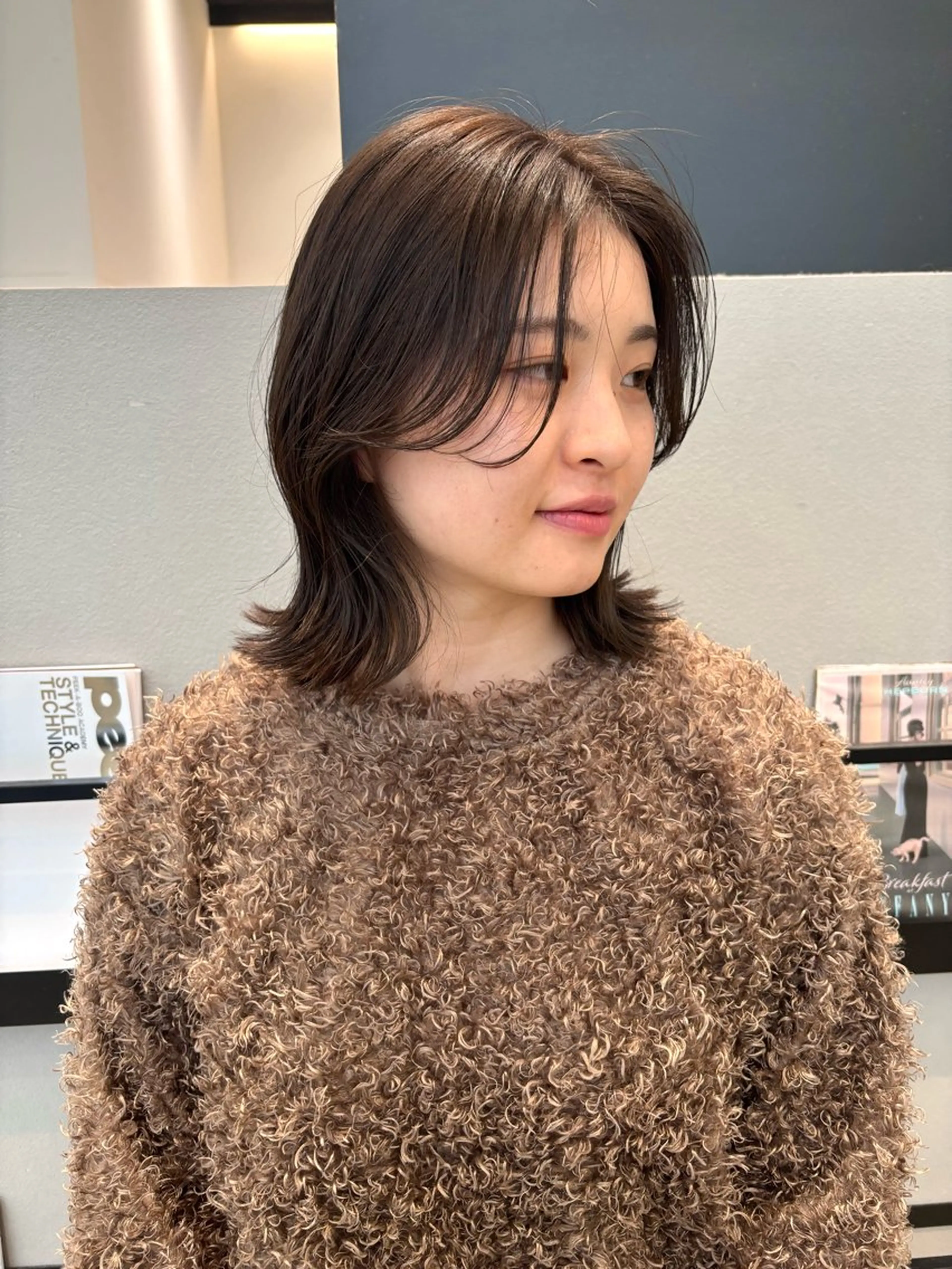 ミディアム カラー ヘアアレンジ ミディアムレイヤー レイヤーカット カット ヘアカラー 透明感カラー/ レイヤーkotonoのヘアスタイル
