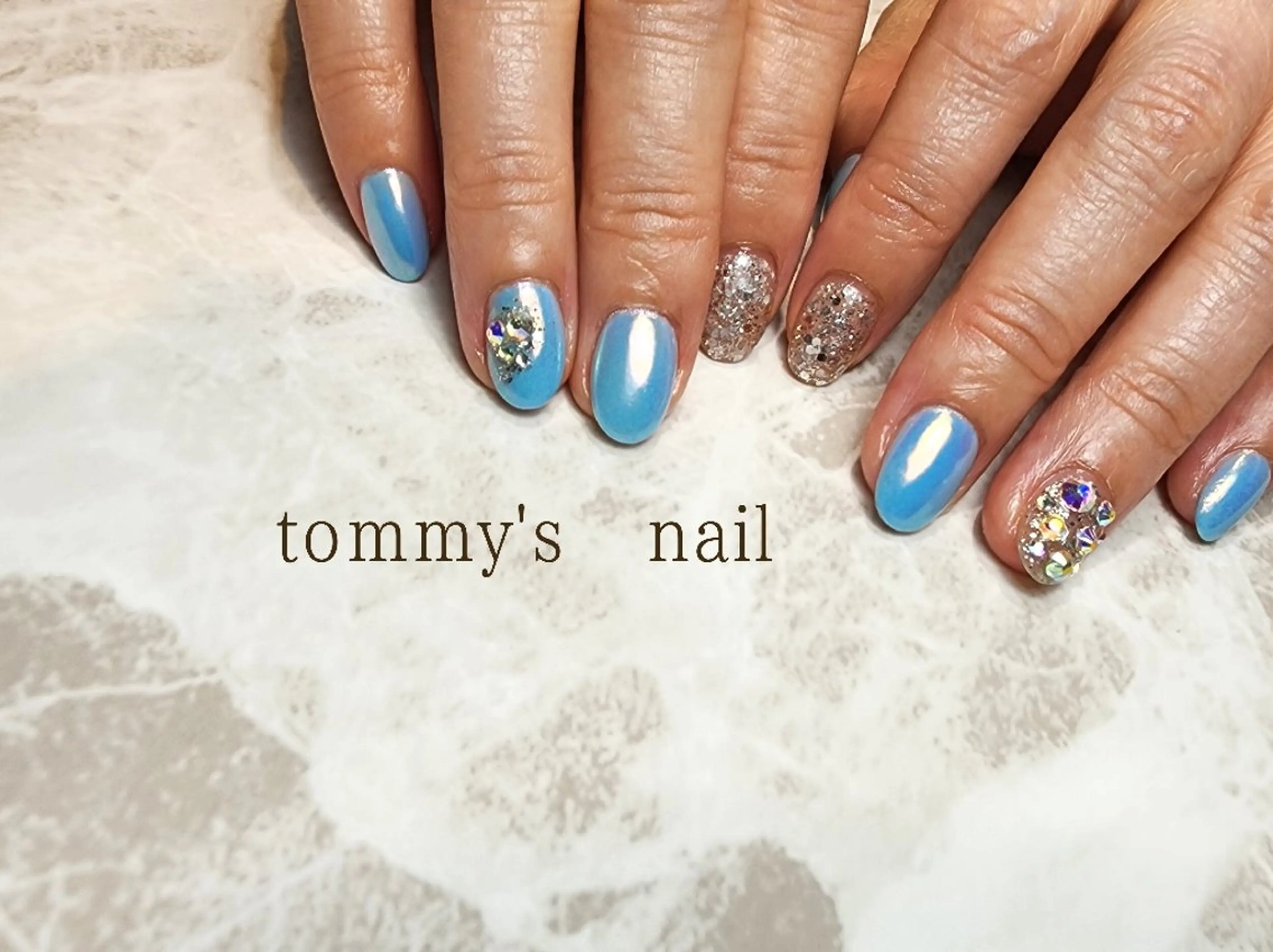 ネイル ジェルネイル グラデーション ラメ(グリッター) ラメグラデーション ミラーネイル ハンドネイル tommy's nail所属・福岡/若よもぎ蒸し 全身美容が叶うサロンのネイルデザイン