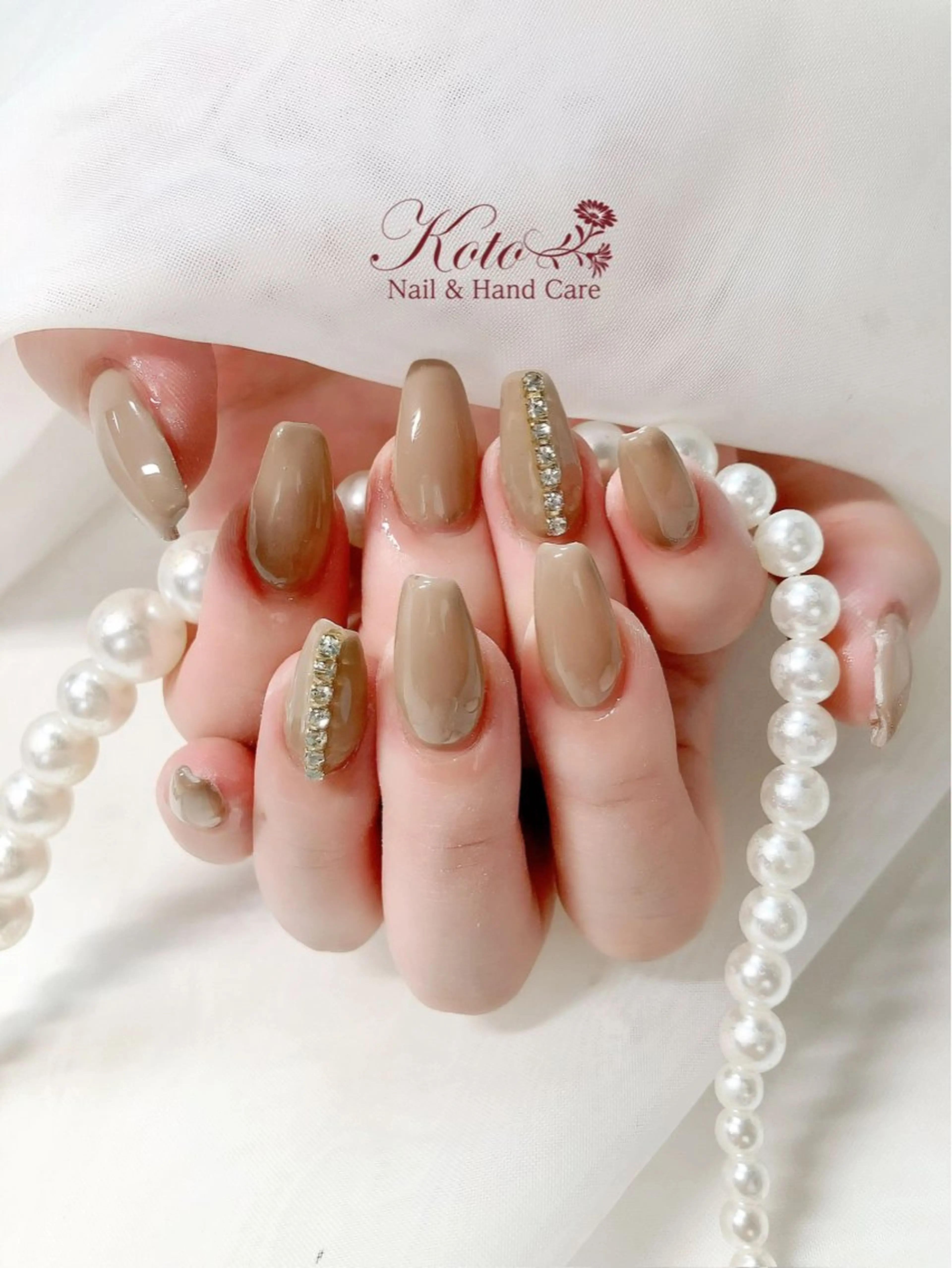 ネイル 長さ出し ジェルネイル 持ち込み ニュアンスネイル 赤色 Risa ネイルサロンKOTOのネイルデザイン