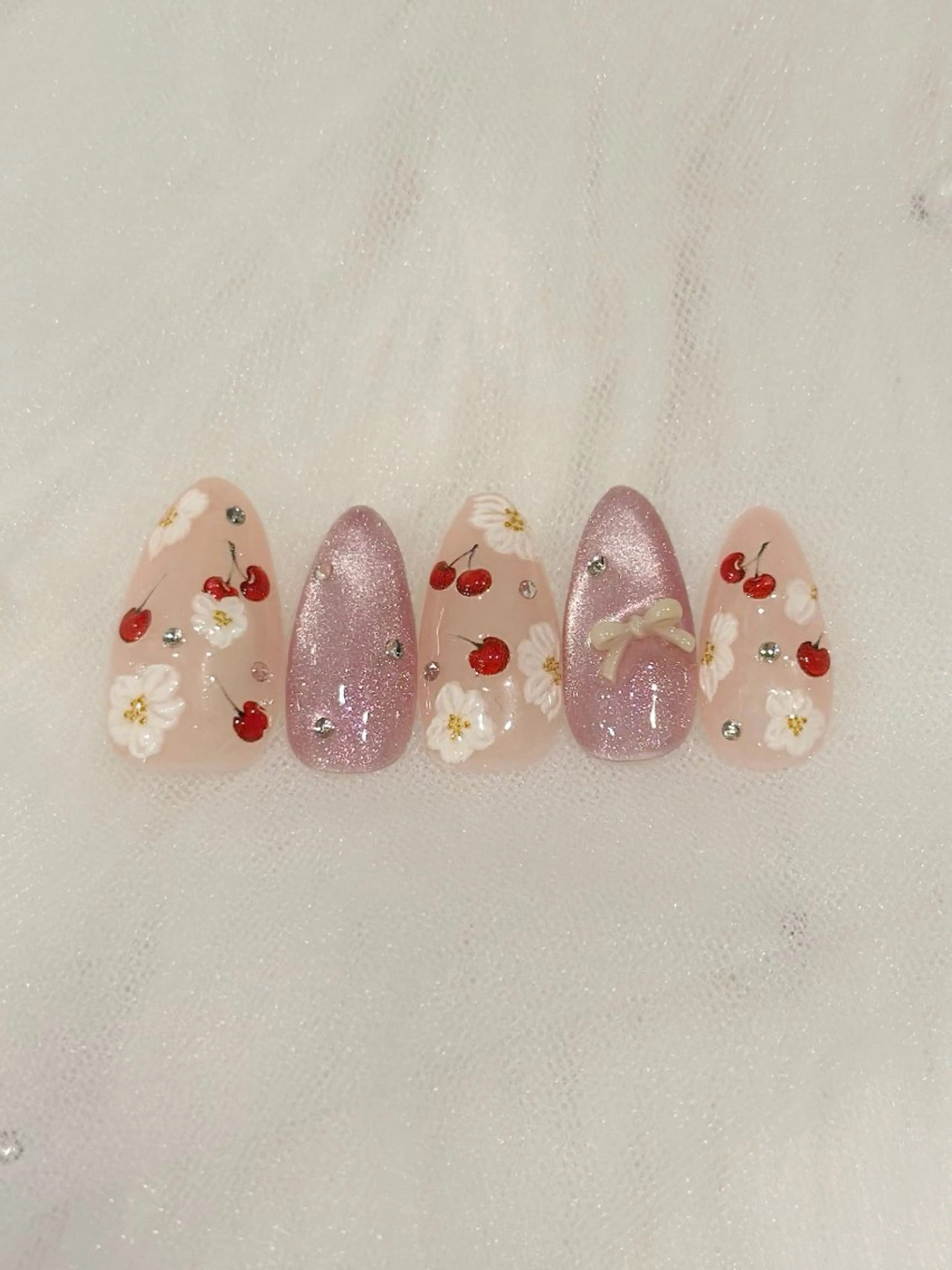 ネイル ★RISA★ 伊勢崎 【KARAT】のネイルデザイン