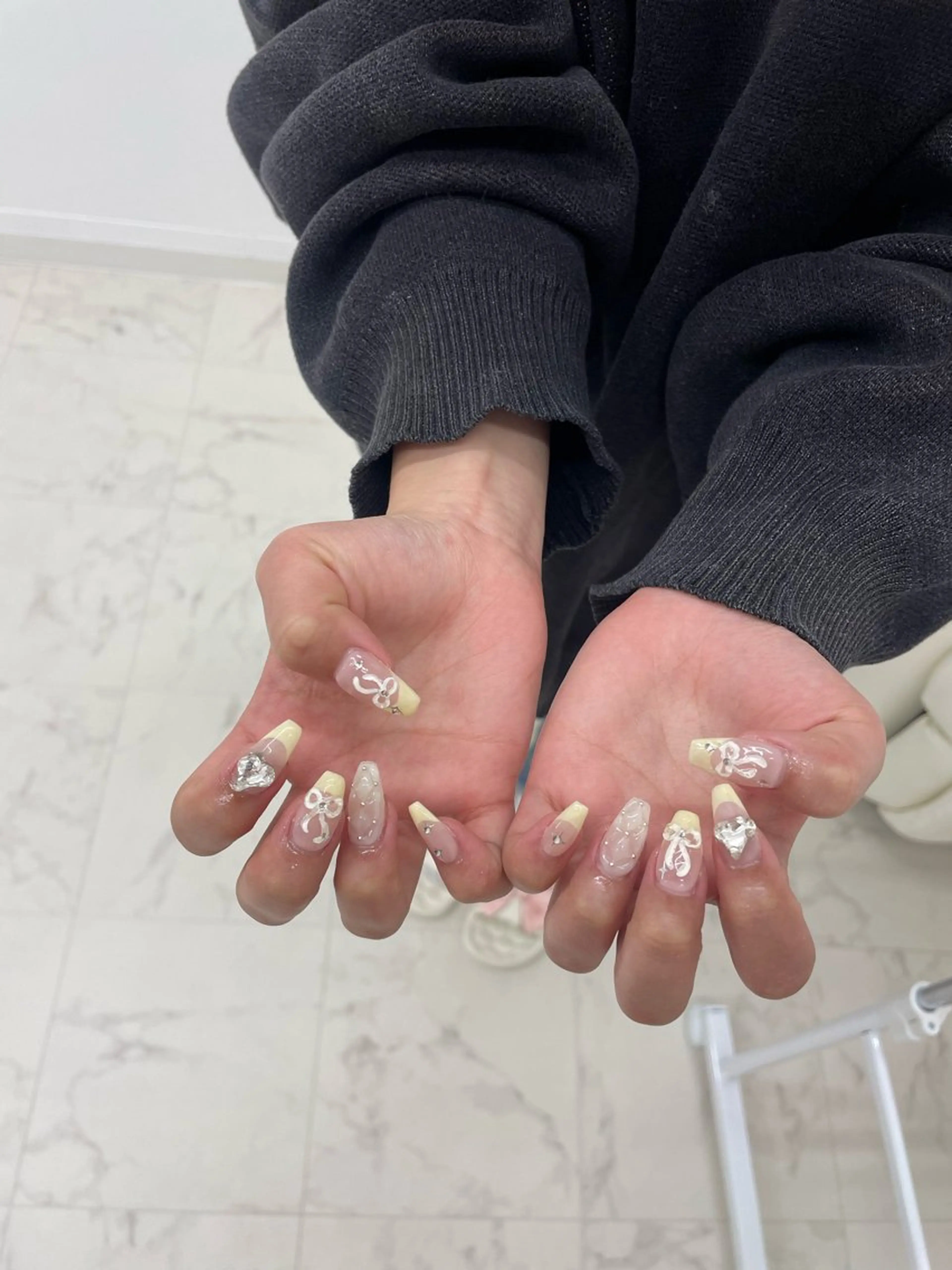 ネイル ハンドネイル moon nail hikariのネイルデザイン