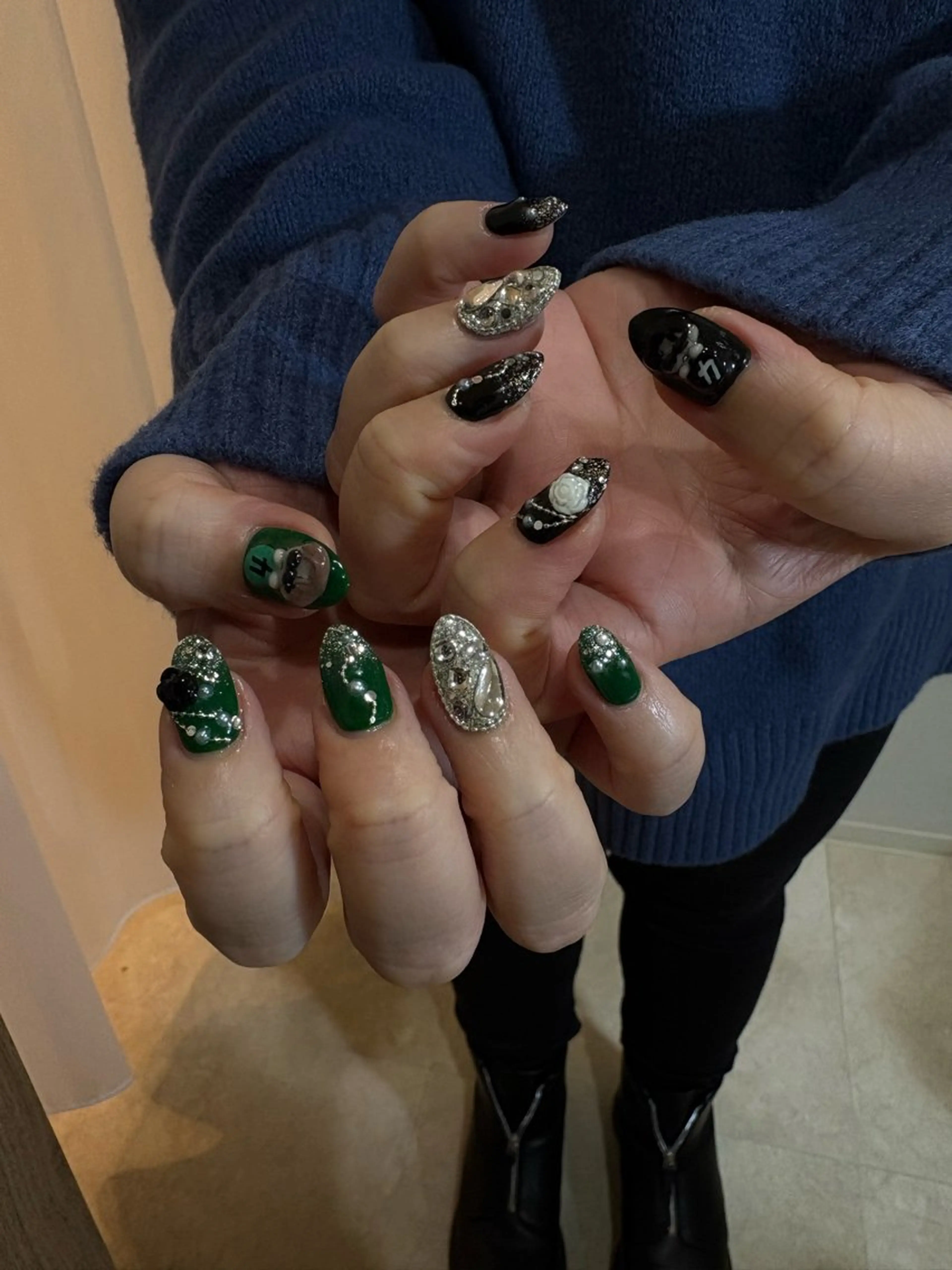 ネイル atelier moi所属・atelier moiのネイルデザイン