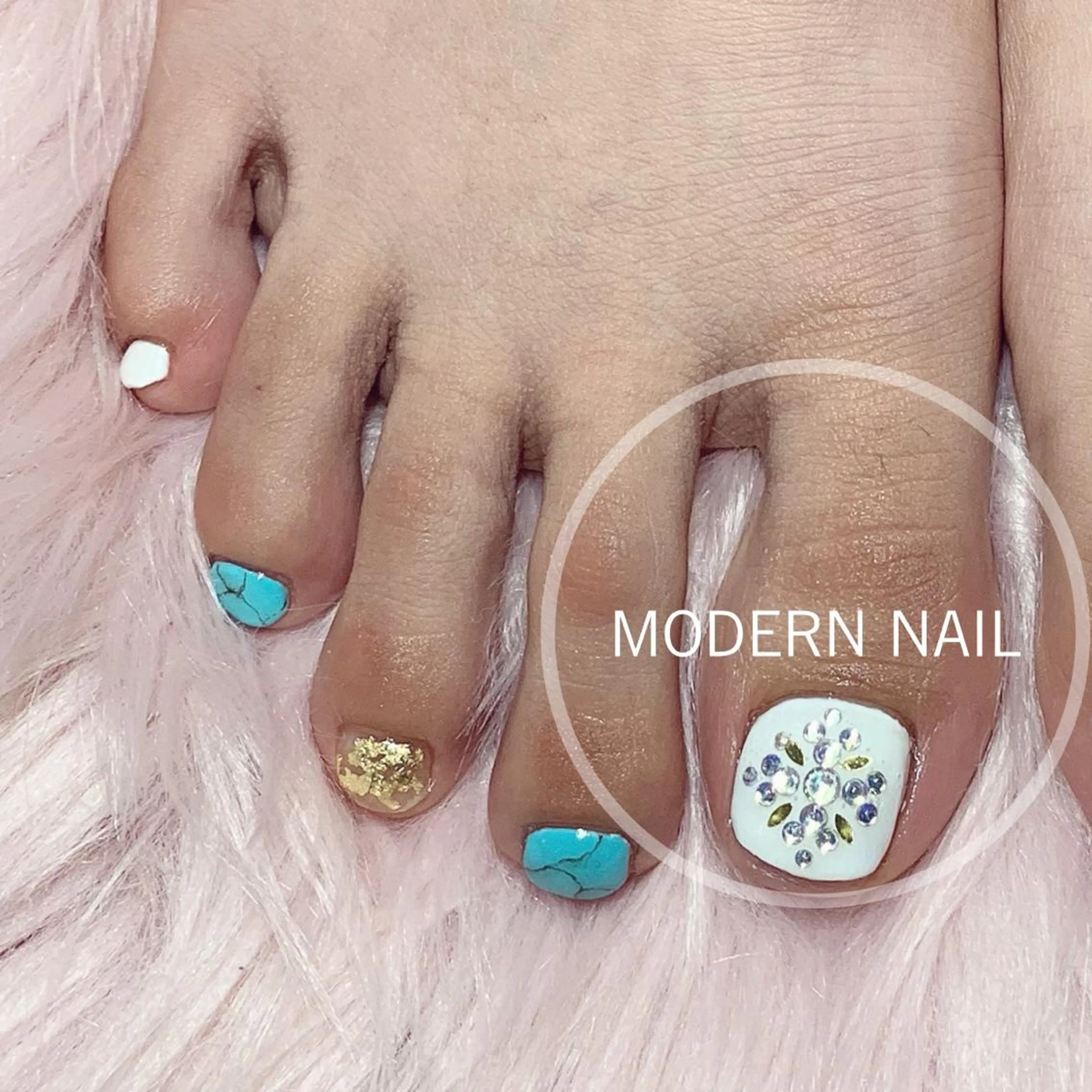 ネイル フットネイル 小川 玲奈のネイルデザイン