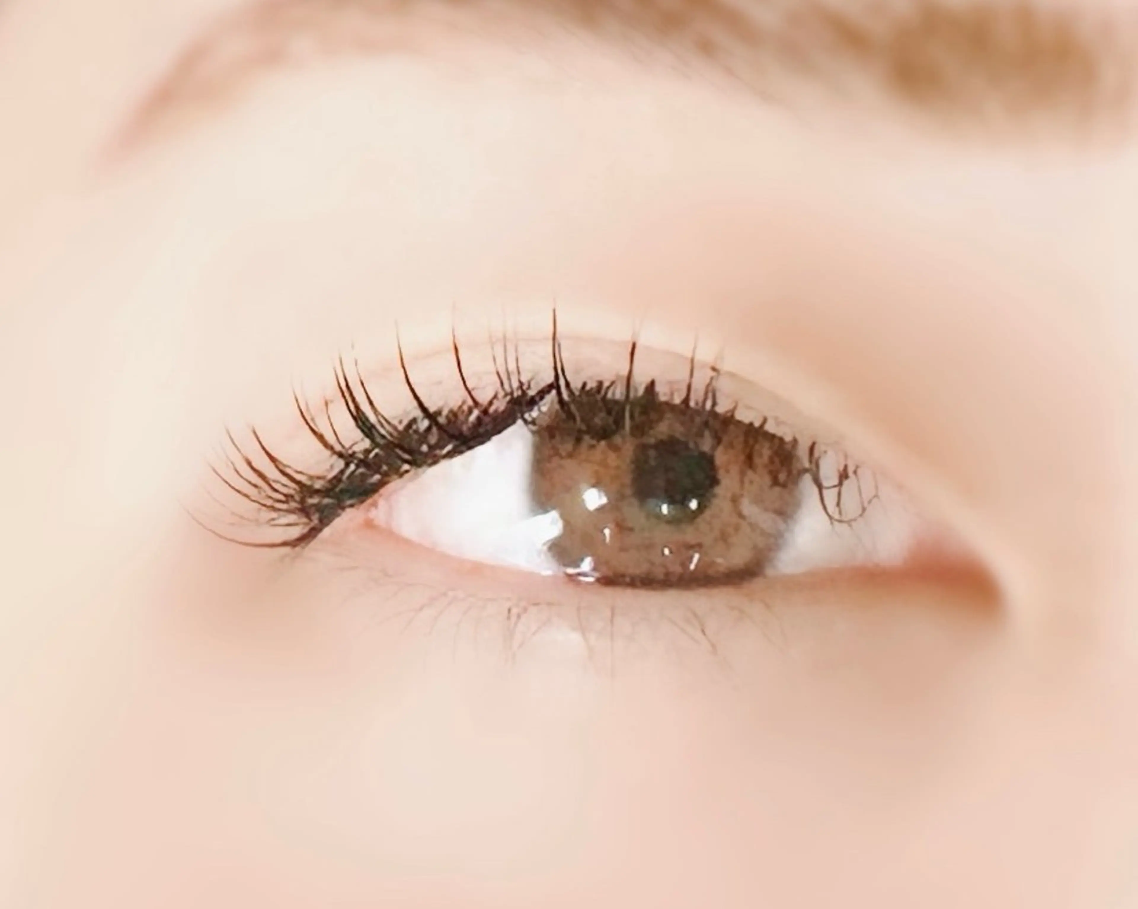 ✺取れにくい！LED✺マツエク130本 オフ・コーティング・美容液込の写真