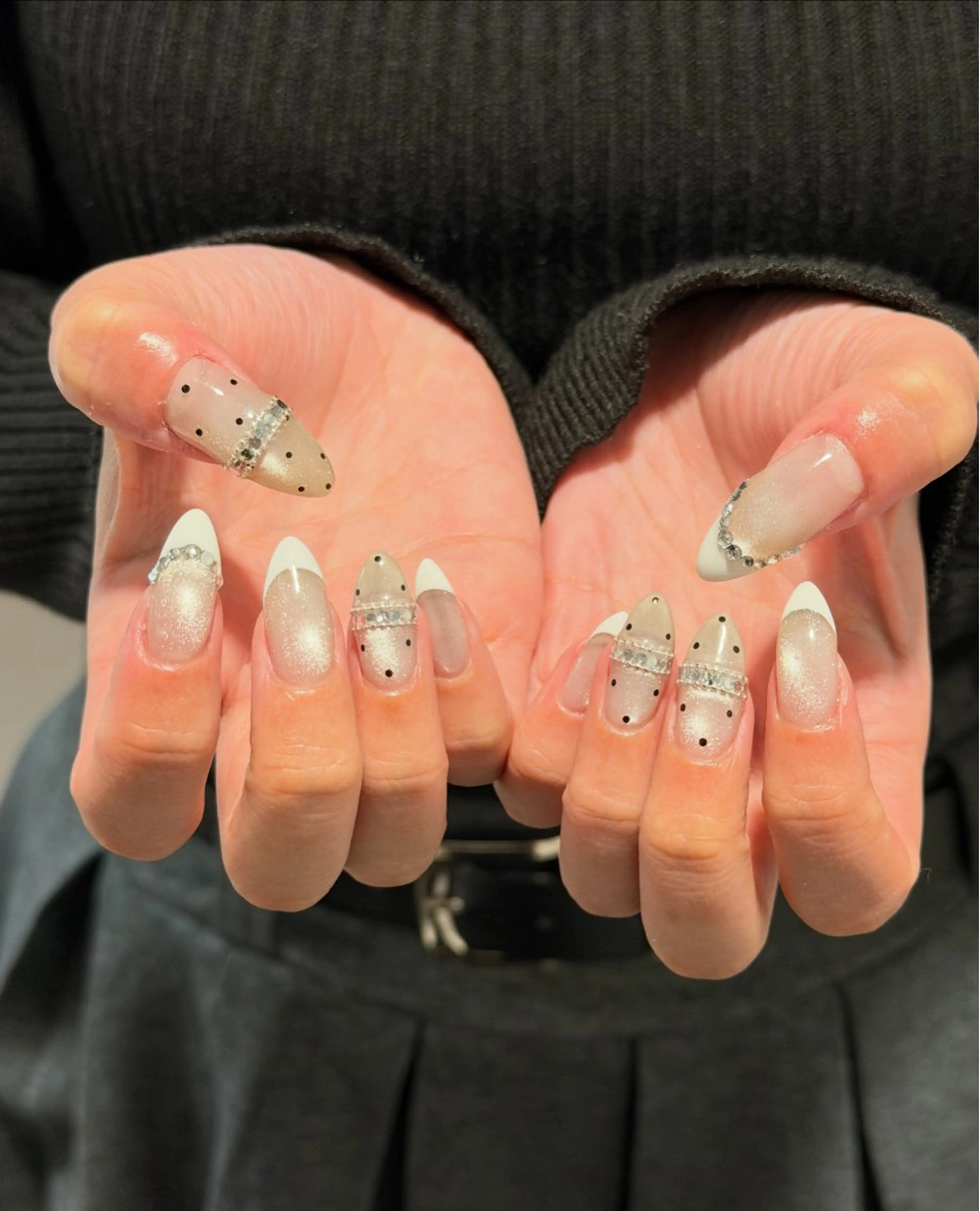 ネイル ドット マグネットネイル ハンドネイル One HINATAのネイルデザイン