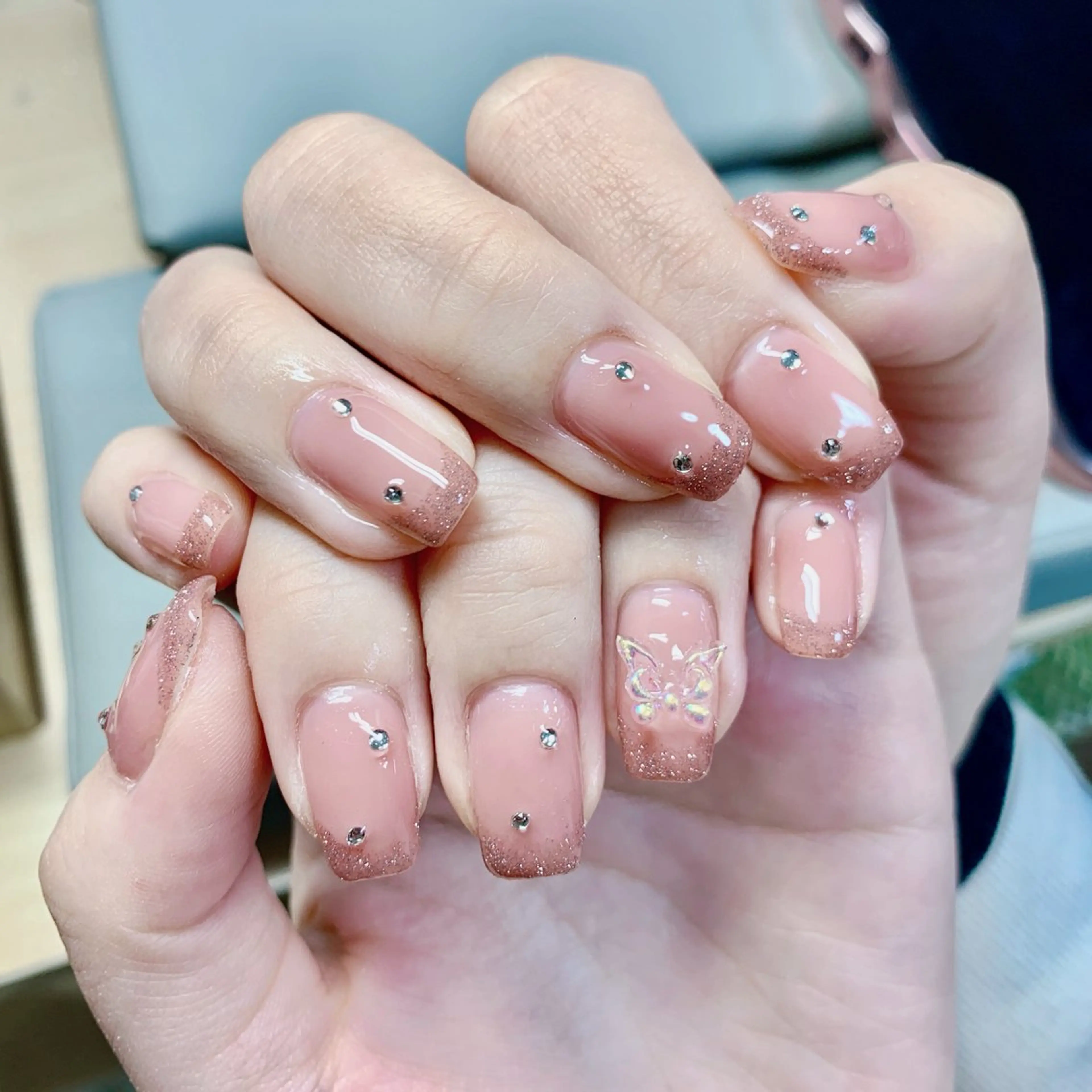 ネイル ハンドネイル mira-cle大濱美容アカデミー所属・AI NAのネイルデザイン