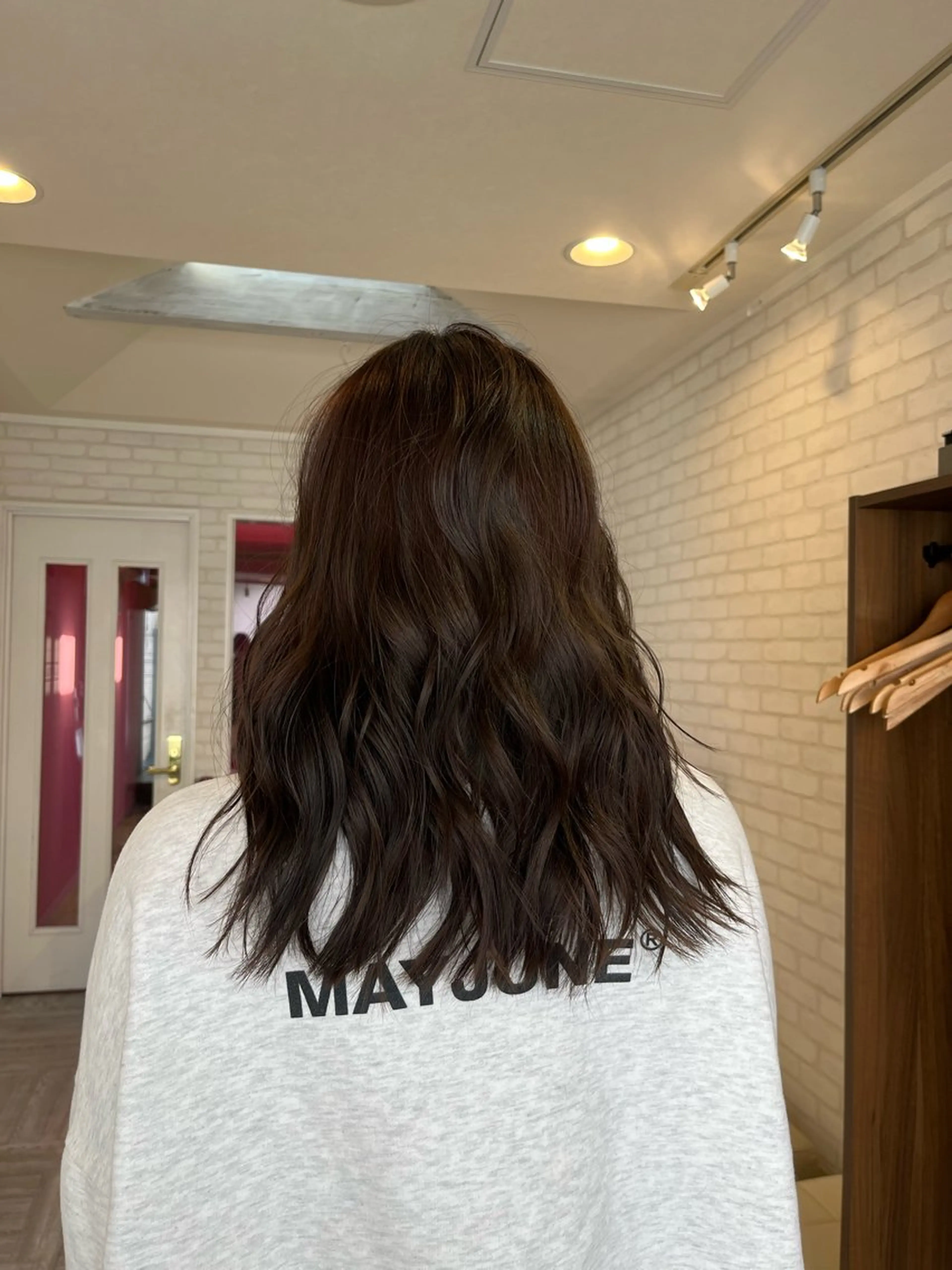 ロング カラー グレージュ カット ヘアカラー 阿部 うららのマツエク・マツパデザイン