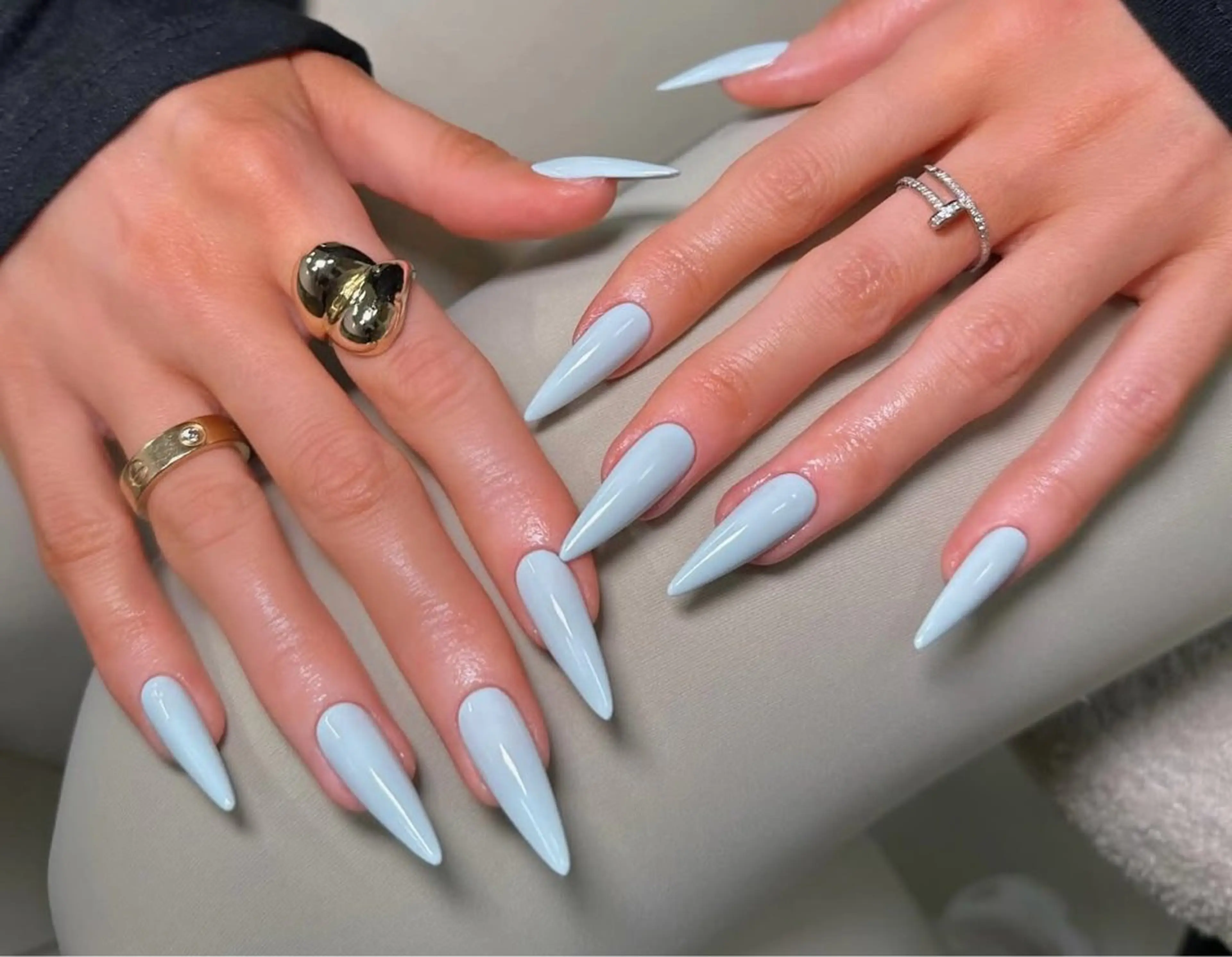 ネイル グラデーション キラキラネイル ワンカラーネイル 冬ネイル ハンドネイル Jenn Nail Salonのネイルデザイン